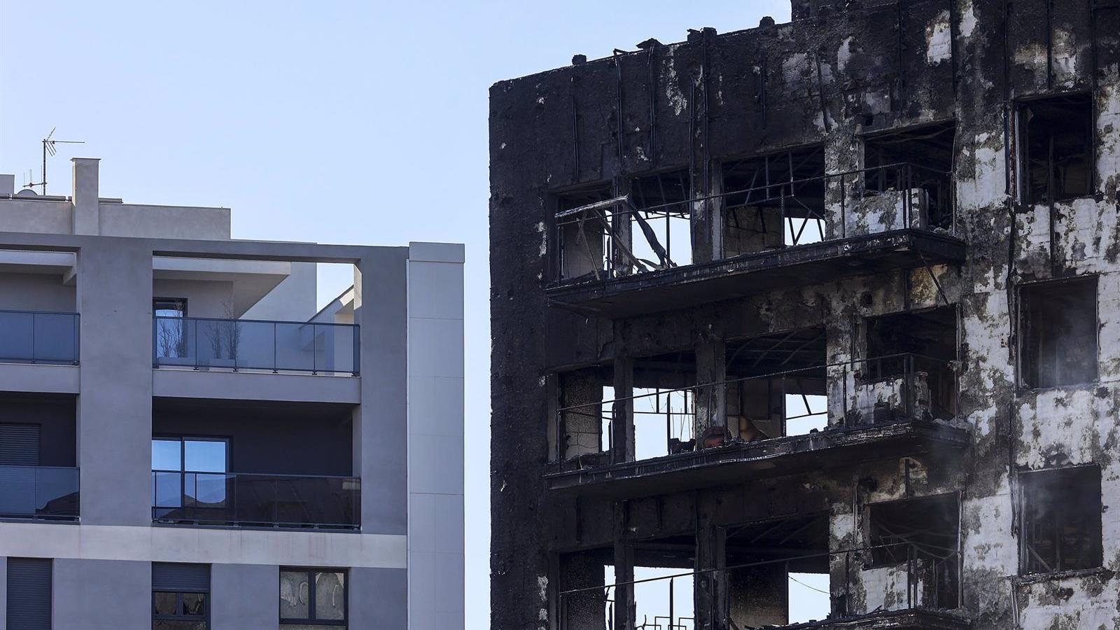 Díaz Ayuso pedirá la revisión del Código Técnico de la Edificación tras el incendio de Valencia