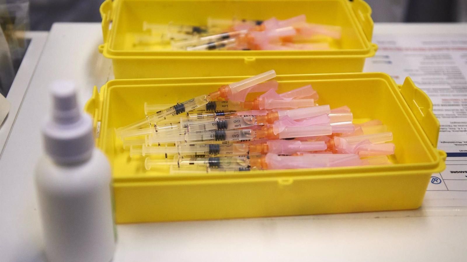 Los casos de gripe en la región bajan un 31% en la última semana y los de Covid caen un 34,6%