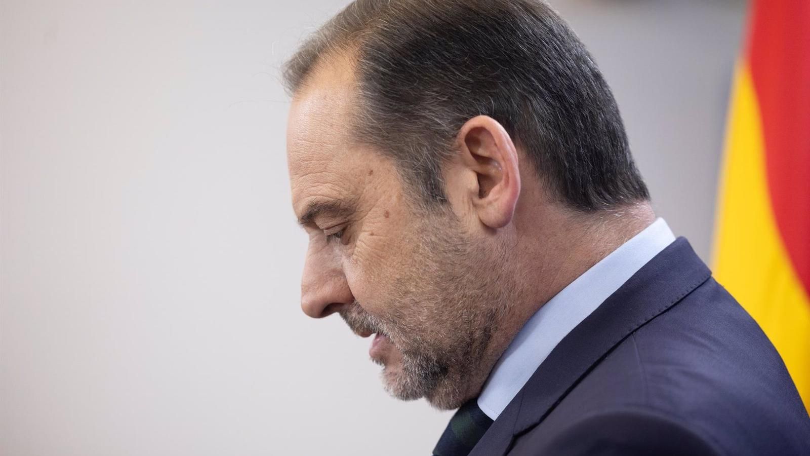 Ábalos dice que votará a favor de la amnistía desde el grupo mixto