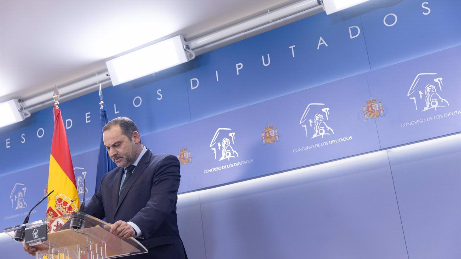 El juez señala al exministro Ábalos como "intermediario" de la 'trama Koldo'