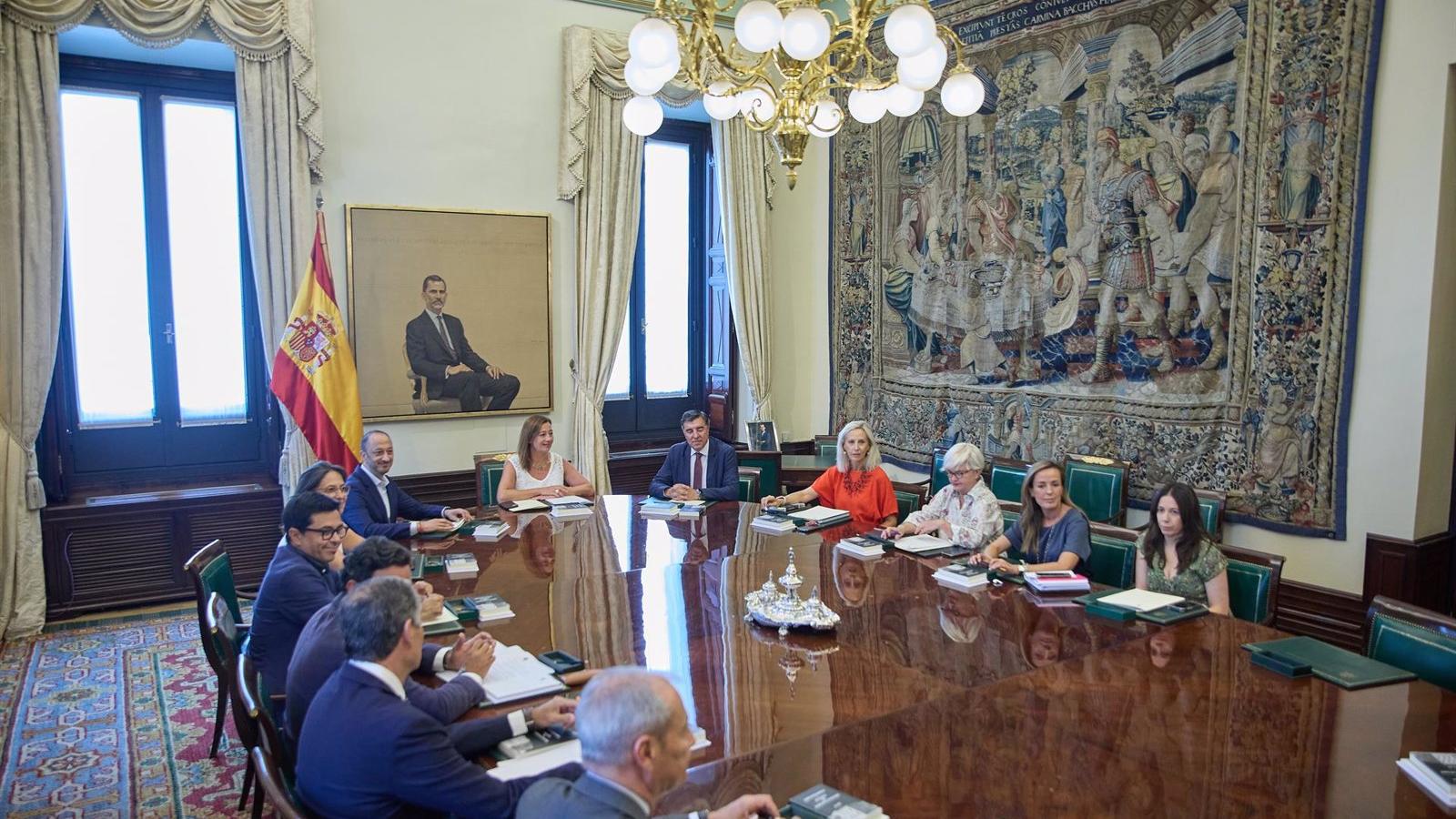El Congreso 'reescribe' su Reglamento en lenguaje inclusivo, con "diputados y diputadas" y términos 'neutros'