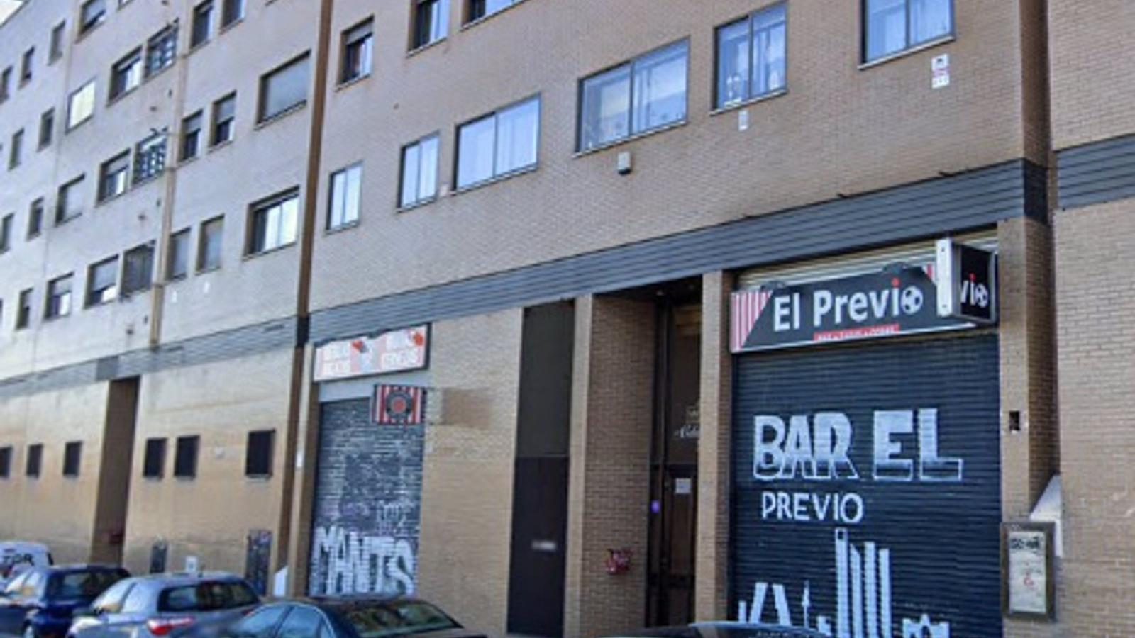  Cuatro detenidos en la pelea entre hinchas del Atlético de Madrid y el Betis