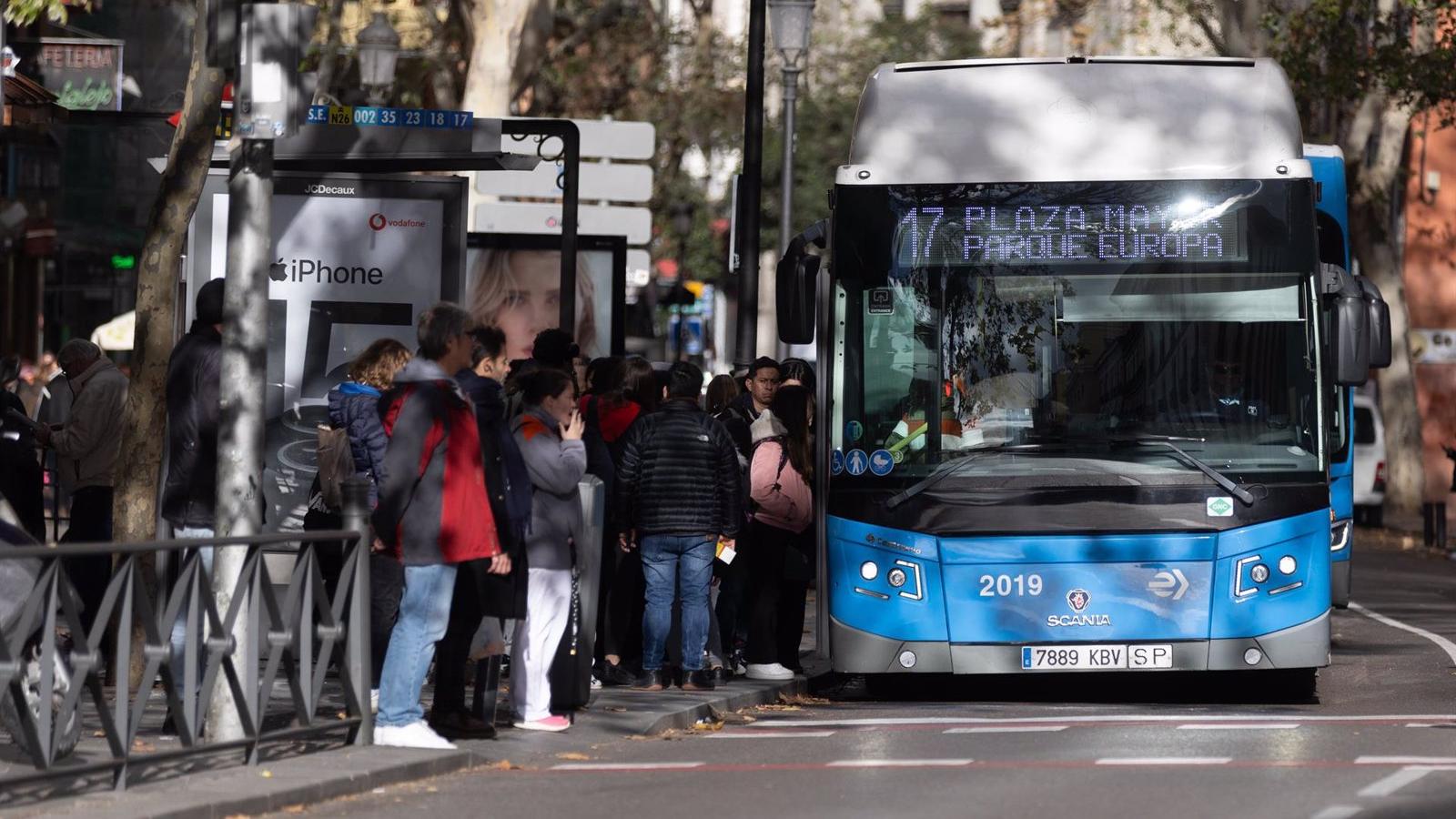 Suben los usuarios de la EMT y los viajeros en Metro en enero en Madrid