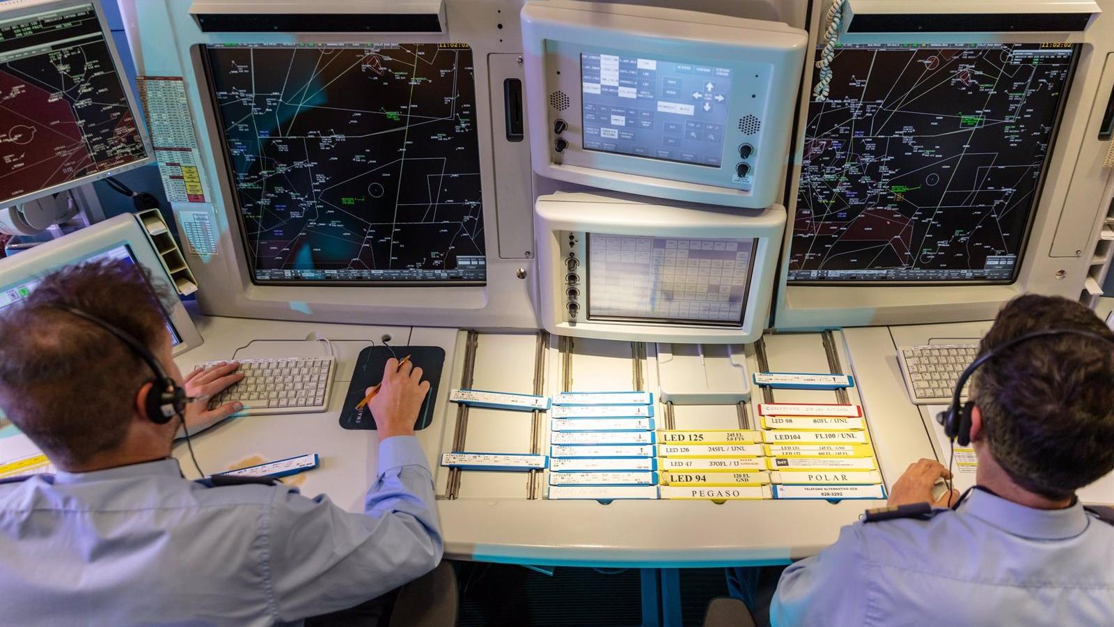 El centro de control aéreo de Madrid gestionó 181.081 vuelos entre enero y febrero