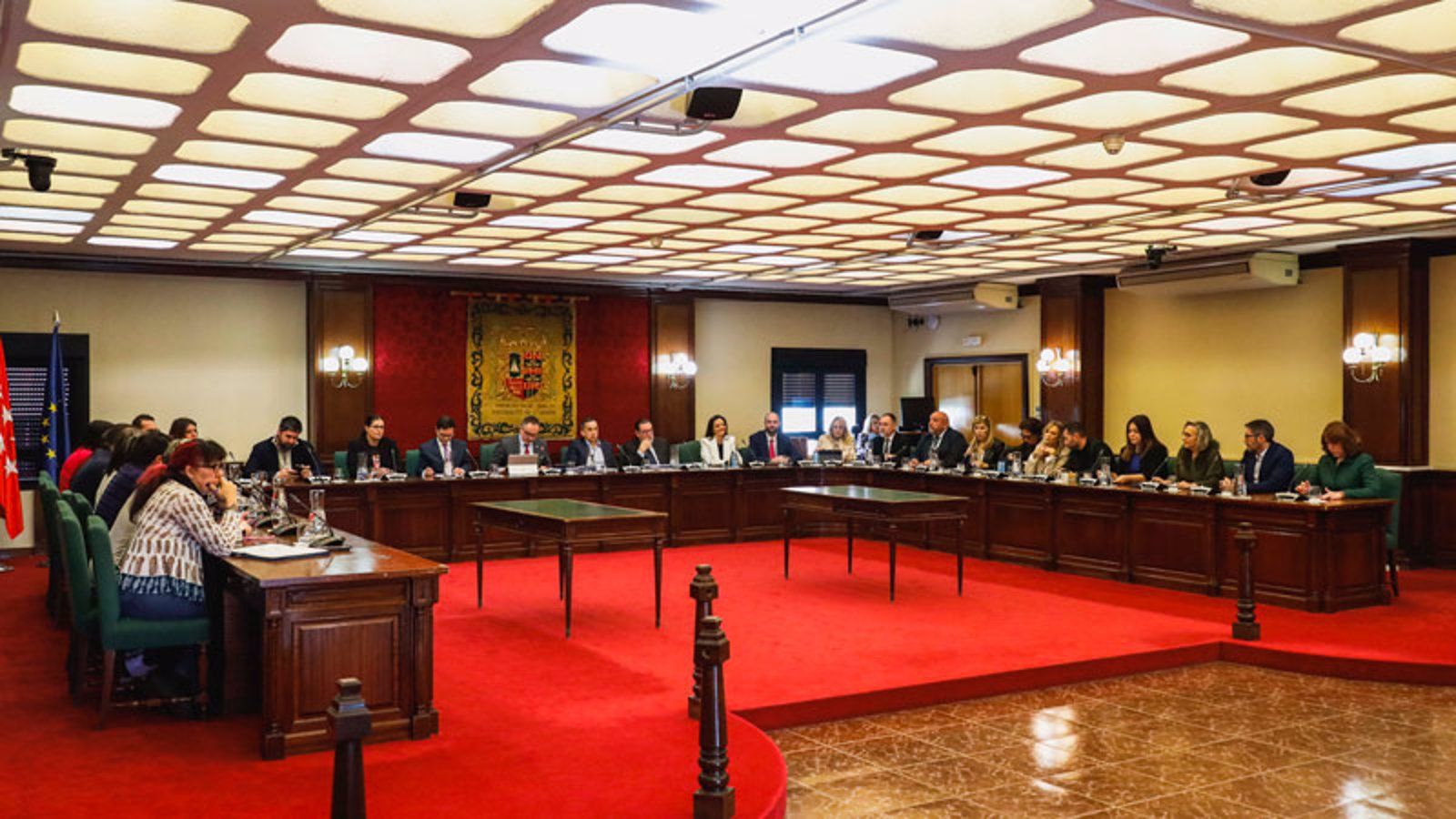 El Pleno de Móstoles da luz verde al inicio del expediente para revocar la condonación de la deuda a la empresa adjudicataria de la ITV 