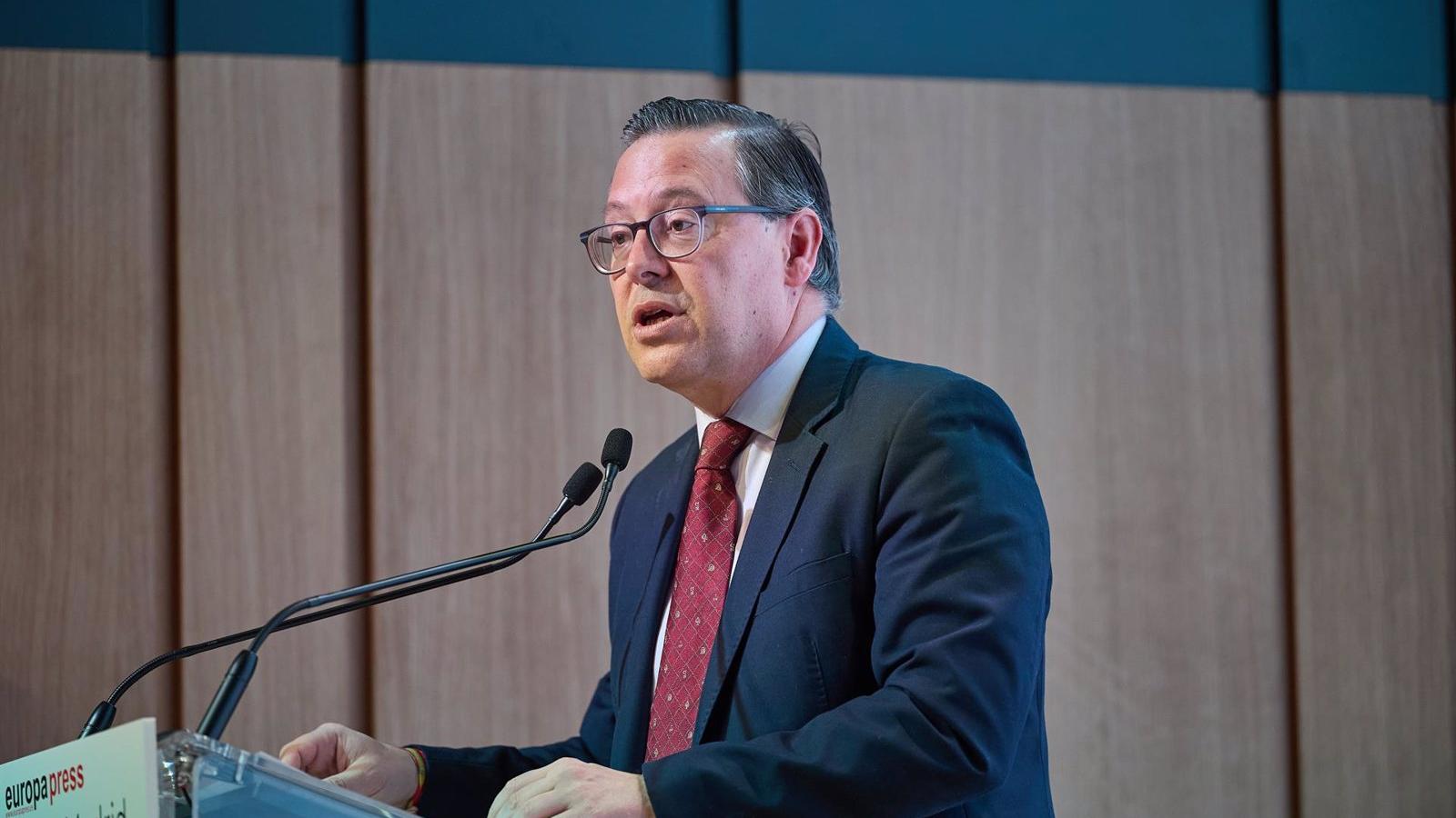 Serrano (PP) afea que el Gobierno use "todos los resortes del Estado para tapar escándalos" como amnistía o 'caso Koldo'