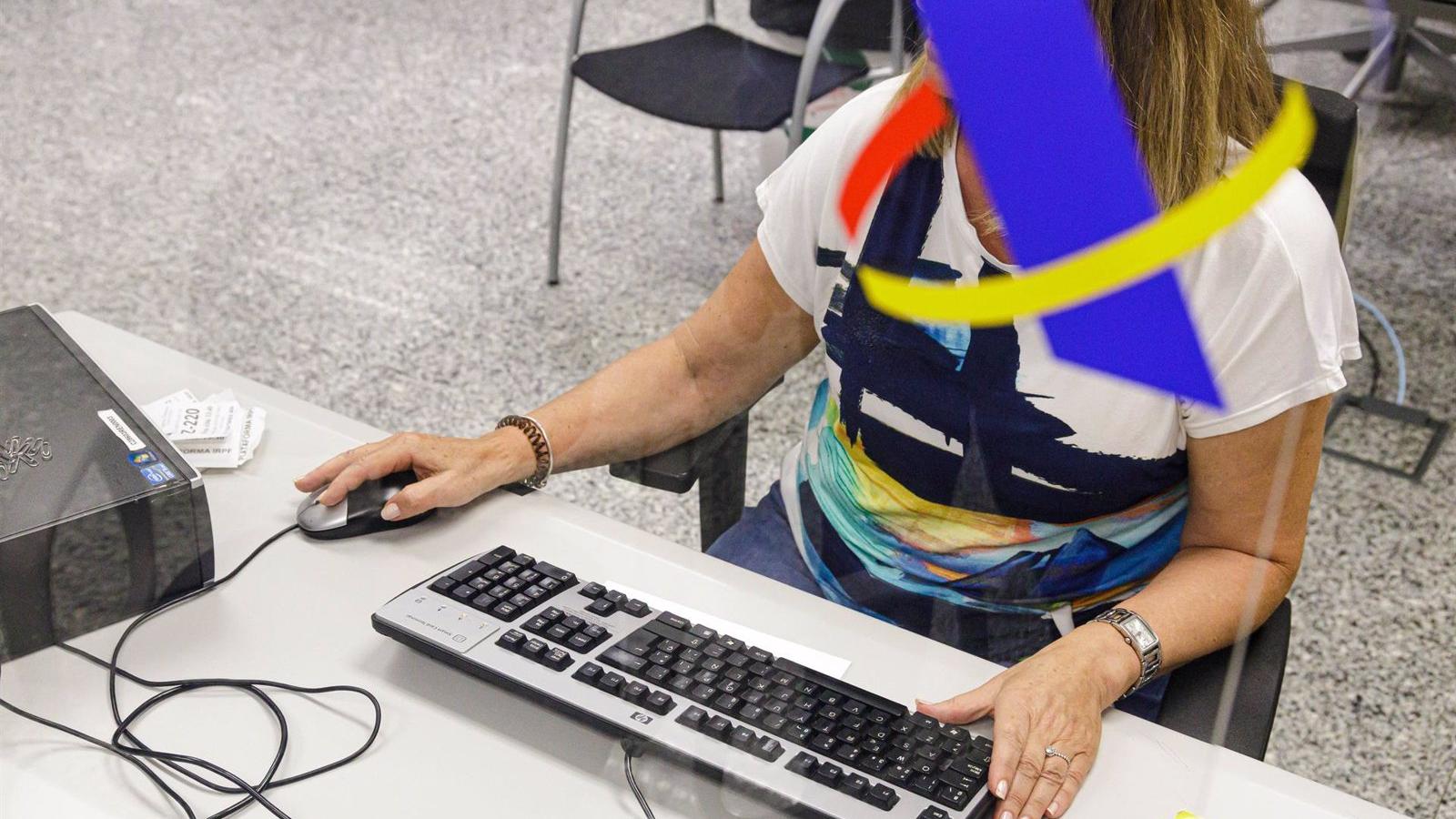 Obligaciones para autónomos y nuevas deducciones, entre las novedades de la Renta