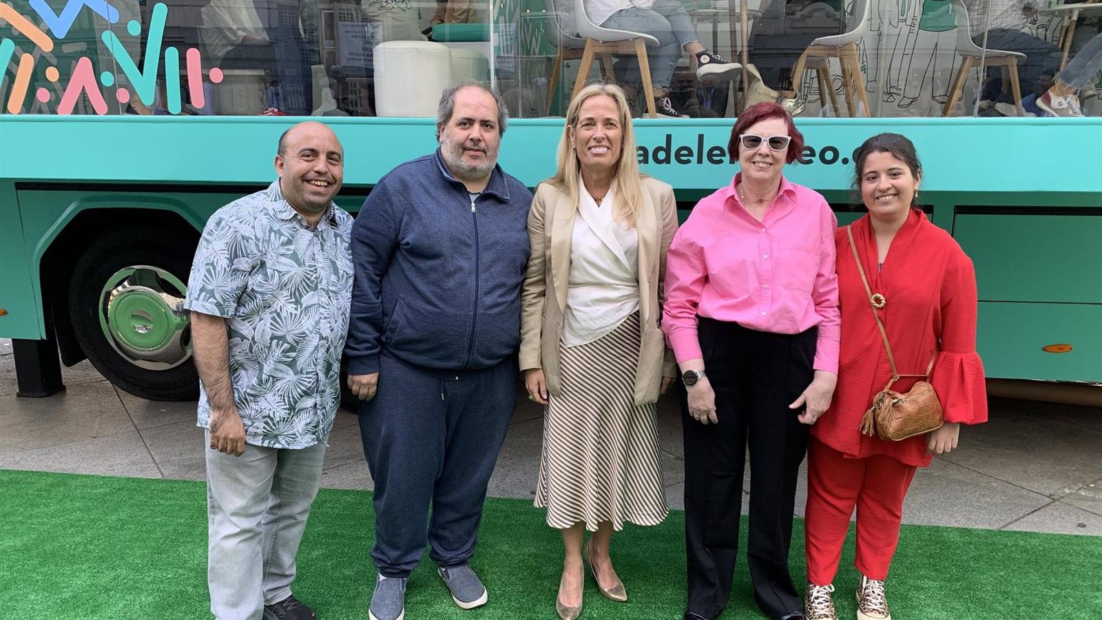 La Comunidad ha ayudado en sus trámites laborales a más de 6.000 vecinos de municipios rurales con Empleabus