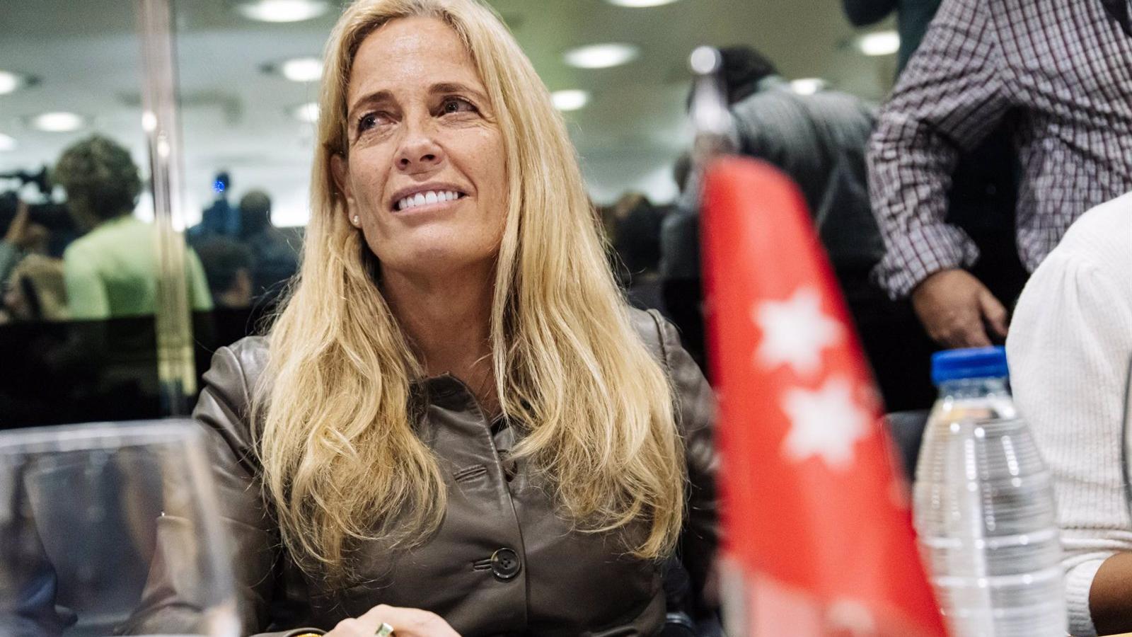 La Comunidad reúne a los principales actores del comercio madrileño para impulsar el sector, que supone el 6,1% del PIB