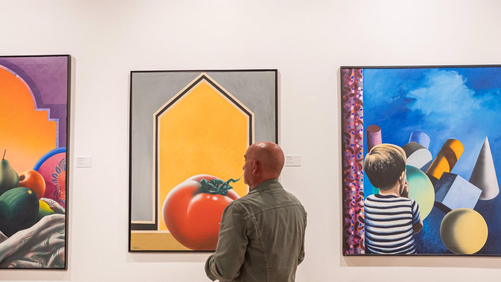 La obra de Eduardo Úrculo, 'El eterno viajero del arte', llega al Espacio Cultural MIRA en Pozuelo