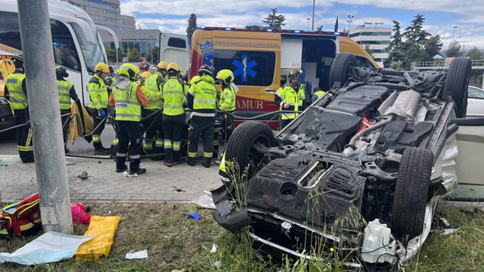 Accidente grave en la A-1 deja a una mujer hospitalizada