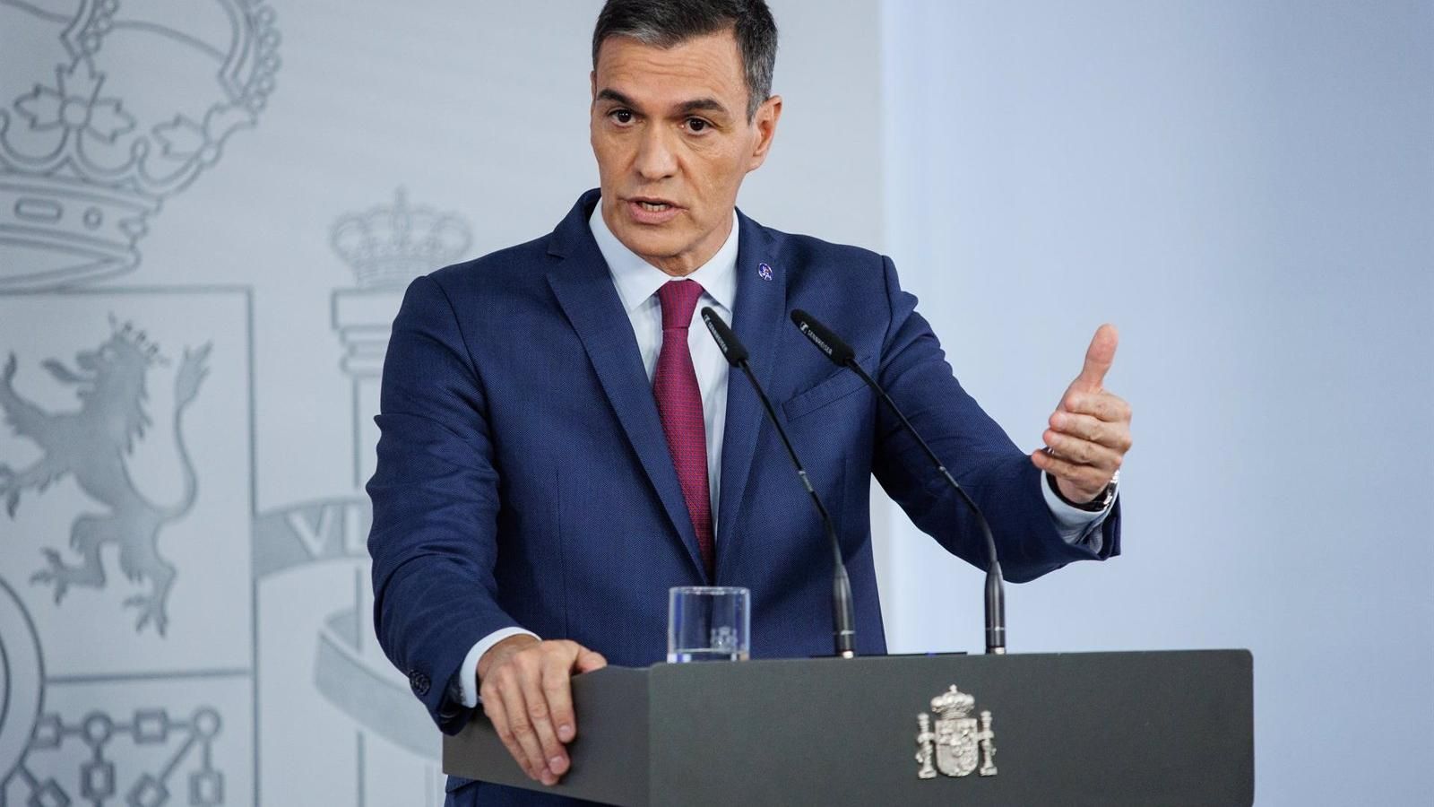 Pedro Sánchez continúa