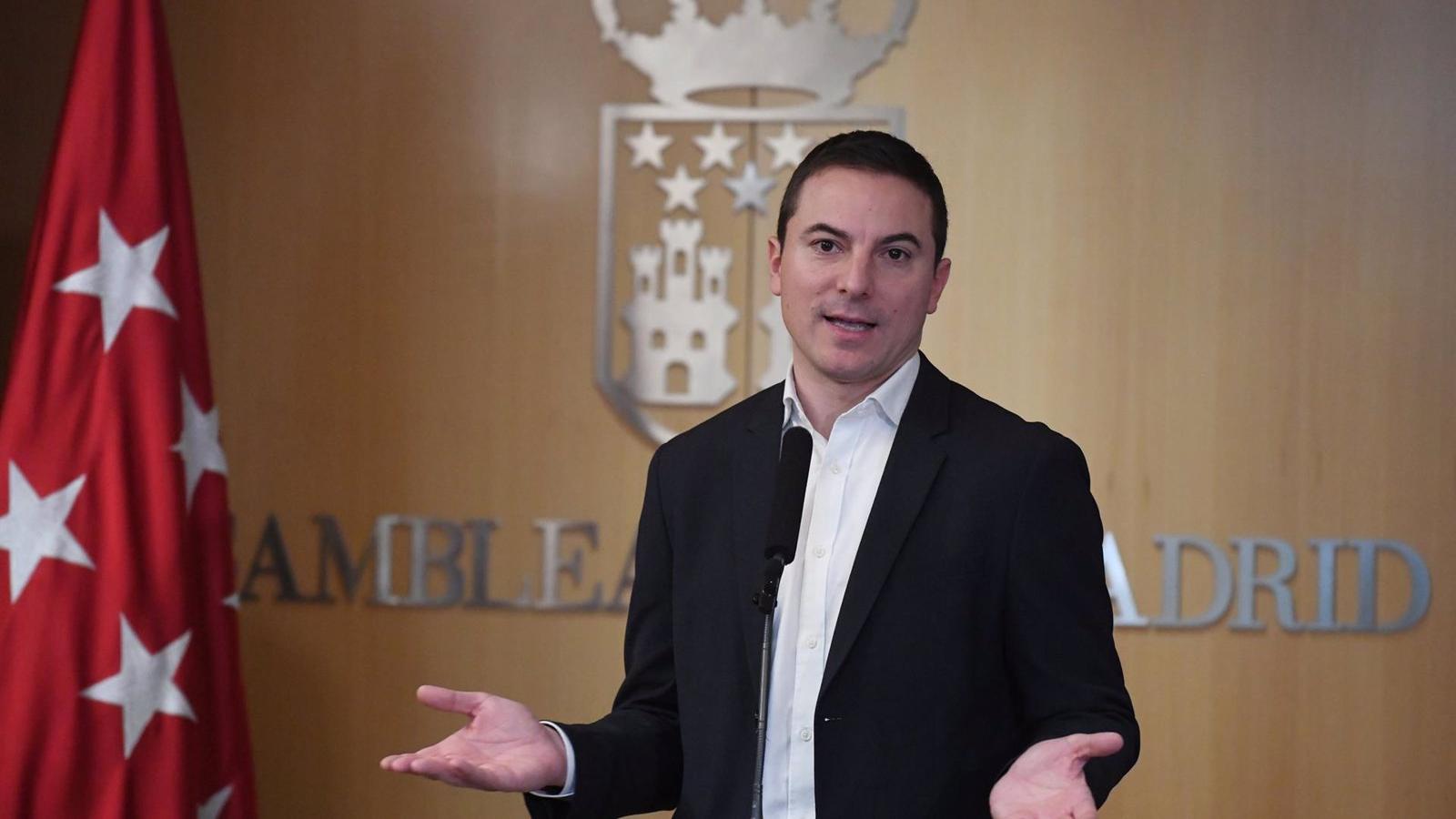 Lobato considera que la decisión de Sánchez "abre una nueva etapa"
