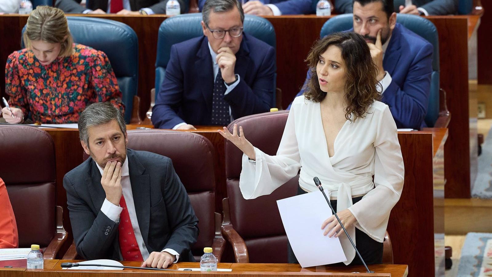Ayuso carga duramente contra Sánchez y su "máquina del fango"