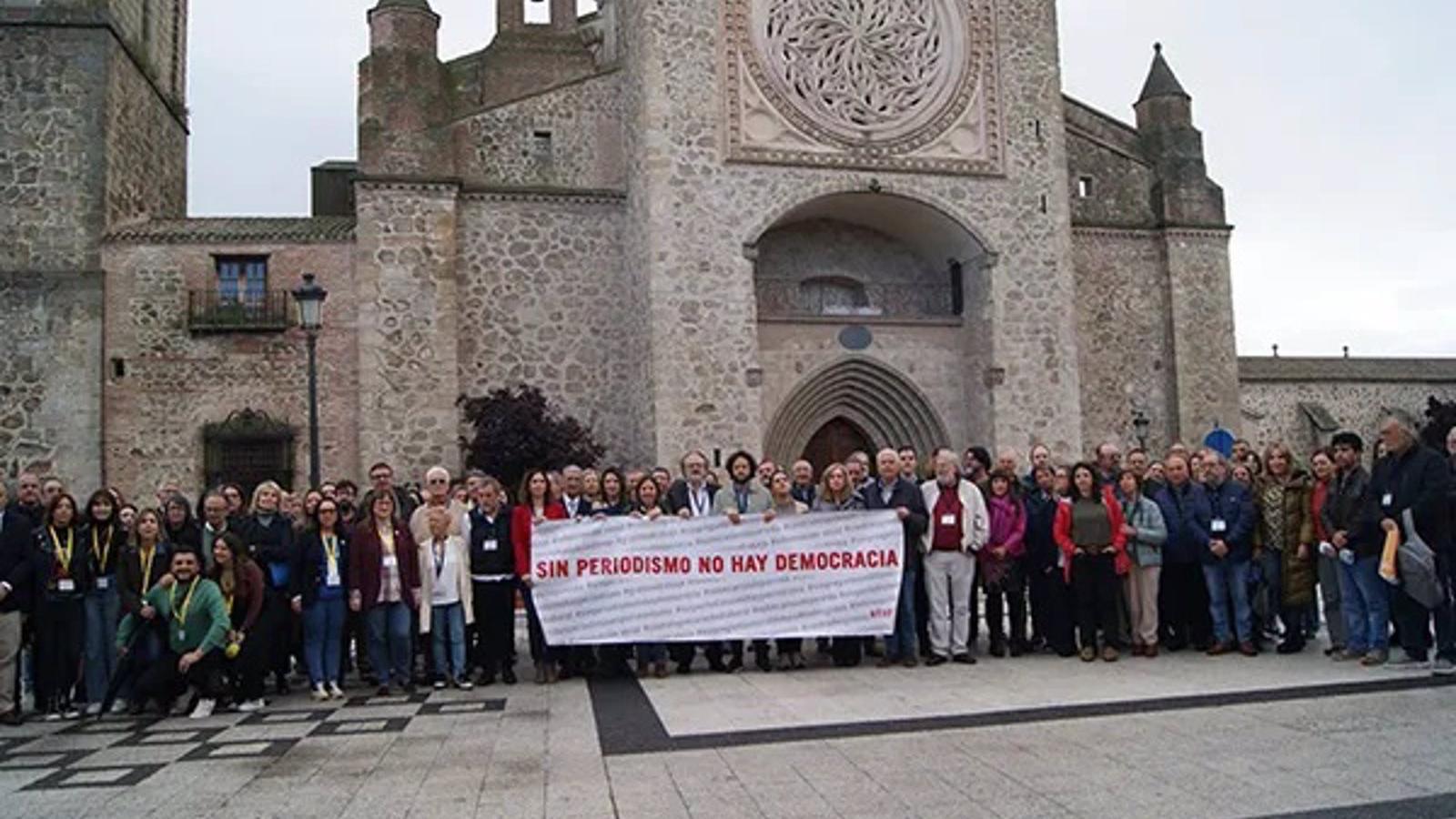 Asociaciones de periodistas piden el fin a los ataques a la prensa