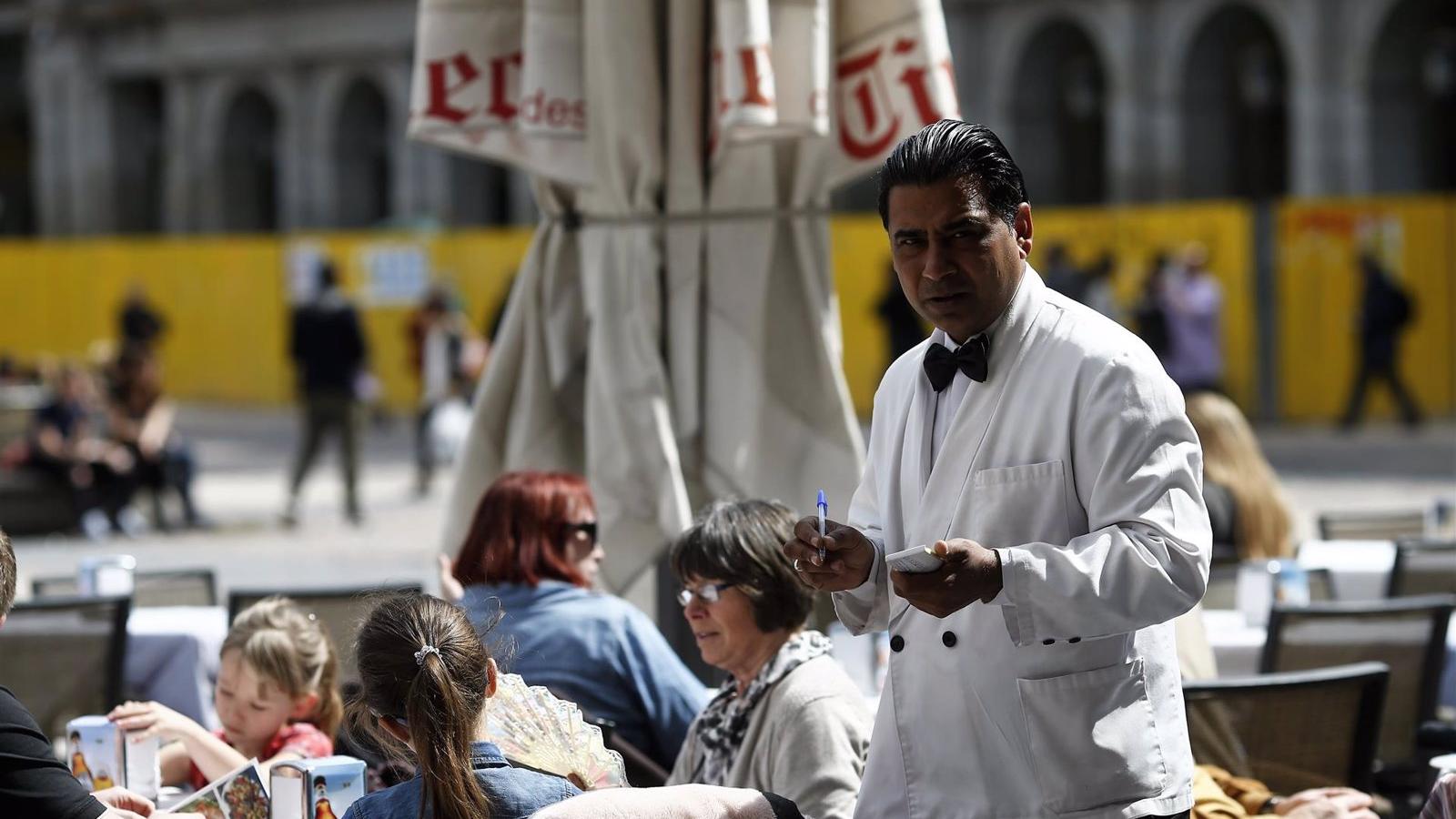 La Seguridad Social suma 5.333 cotizantes extranjeros en abril en Madrid