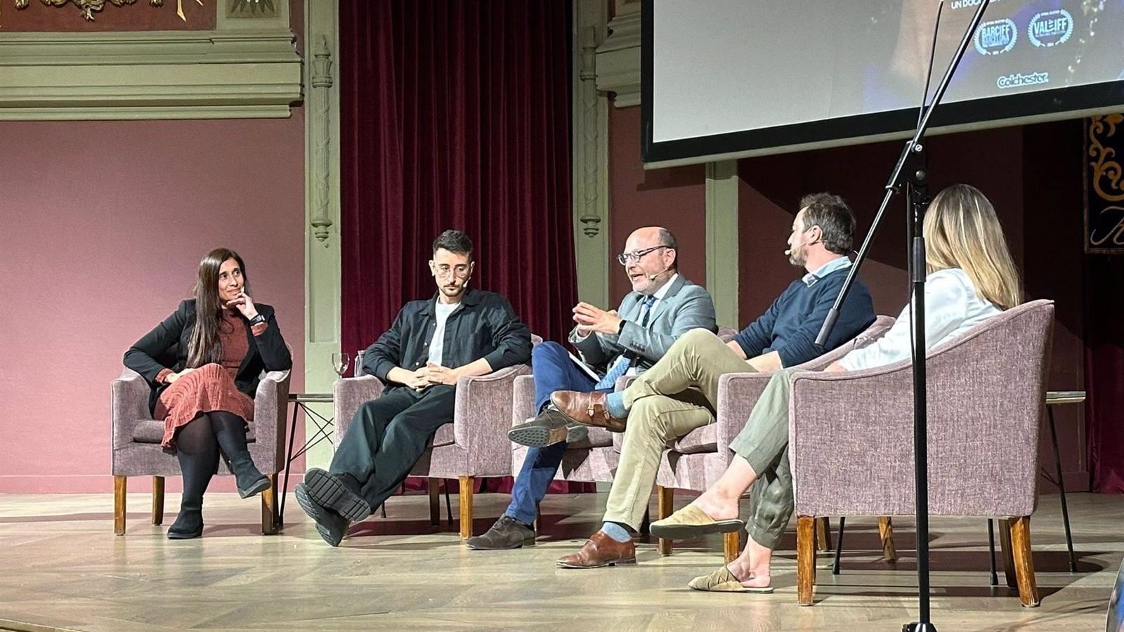 El cortometraje 'Casi invisibles' presenta la realidad del sinhogarismo en el Ateneo de Madrid