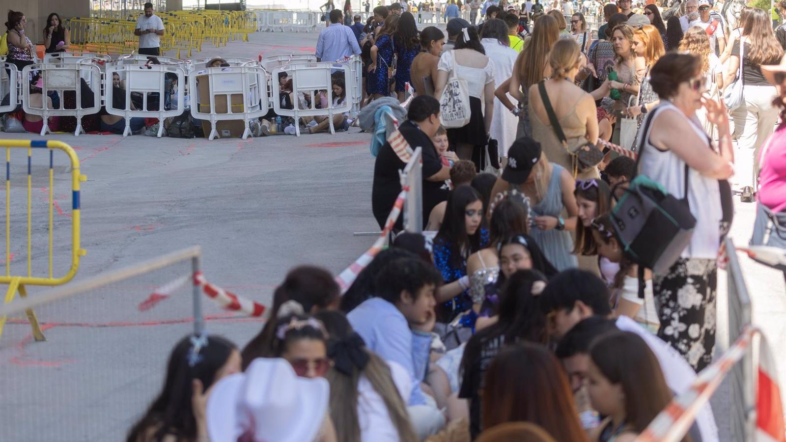 25 avisos por ruido y 13 asistencias leves durante el concierto de Taylor Swift en Madrid