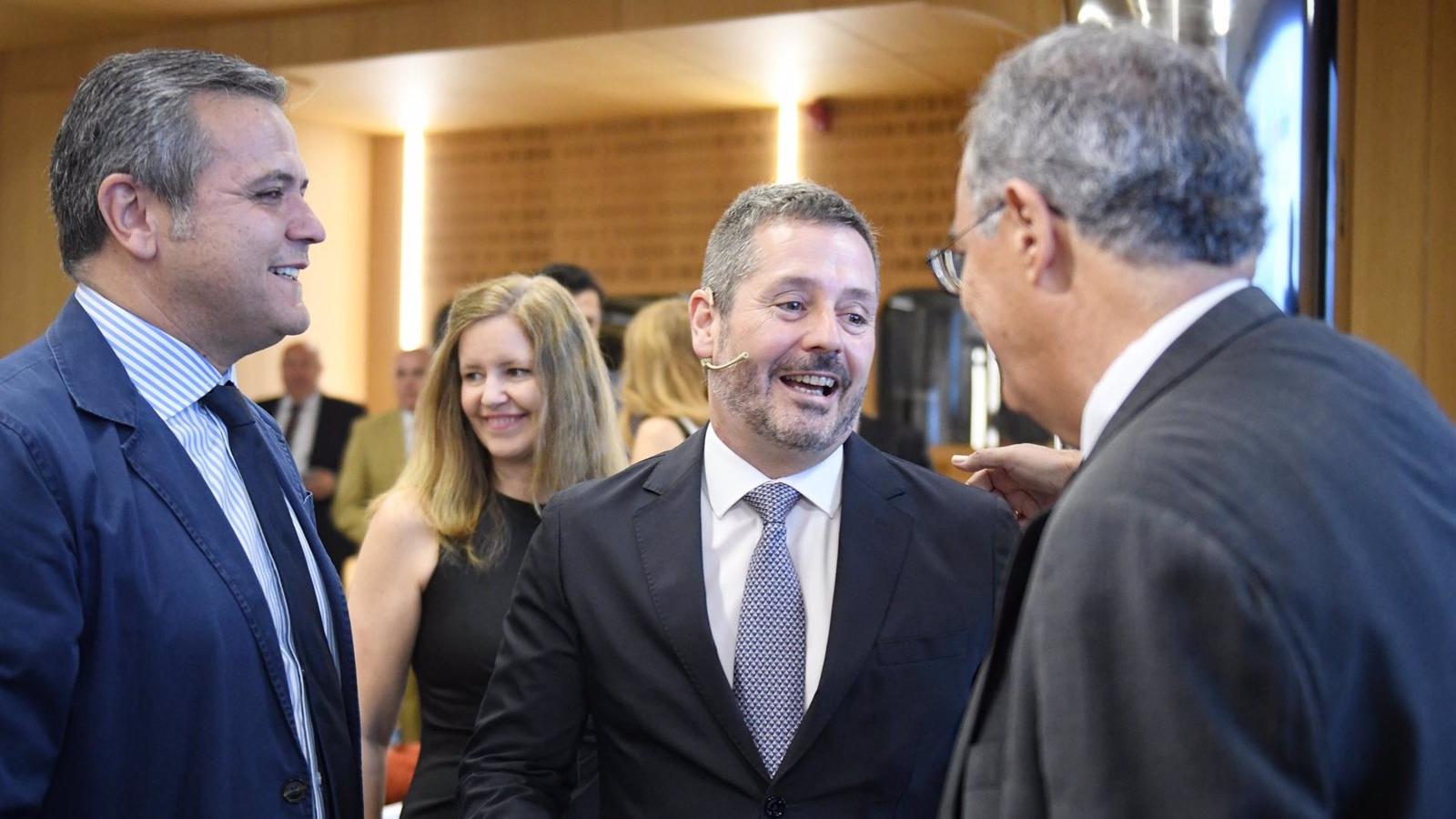 El consejero de Cultura critica la postura del ministro Urtasun sobre la tauromaquia