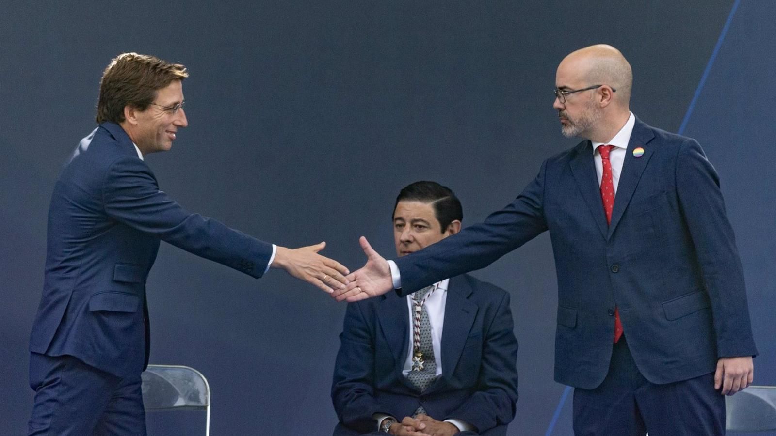 Almeida rechaza hablar más del delegado del Gobierno para no darle "más publicidad"