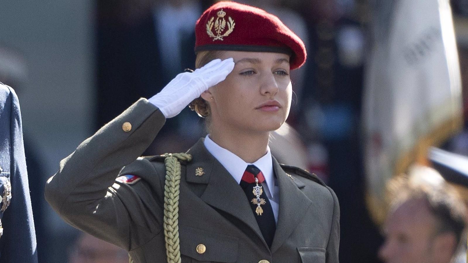 La Princesa de Asturias recibe la Gran Cruz del Mérito Militar y es nombrada Alférez Alumna de Infantería
