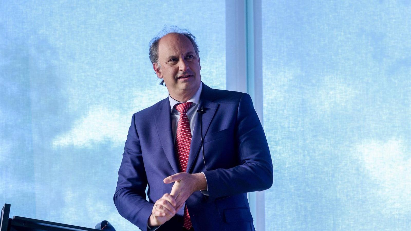 El consejero de Digitalización de Madrid tacha de "ocurrencia" el 'carné digital' para ver porno