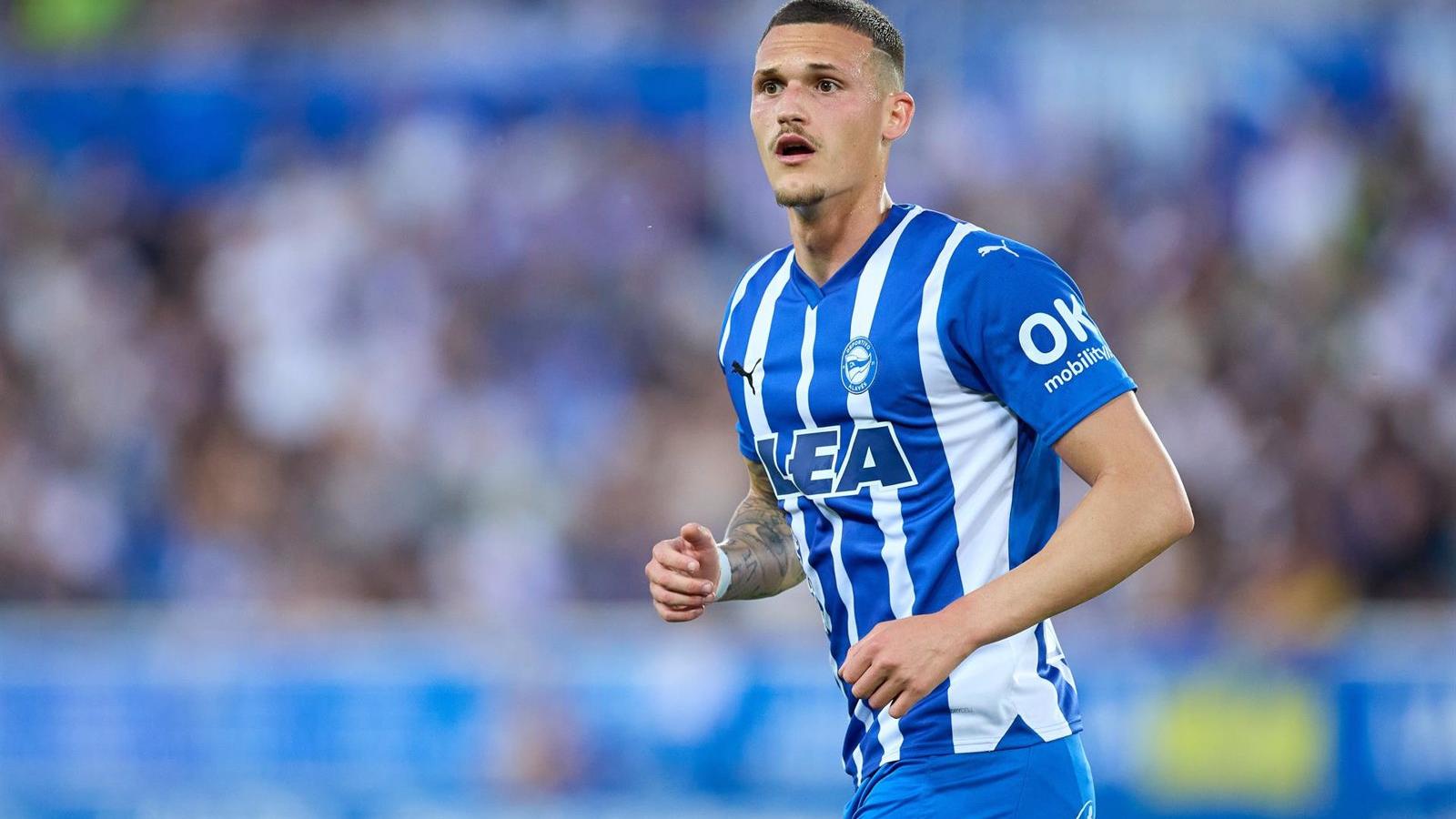 Rafa Marín ficha por el Nápoles tras su cesión en el Alavés