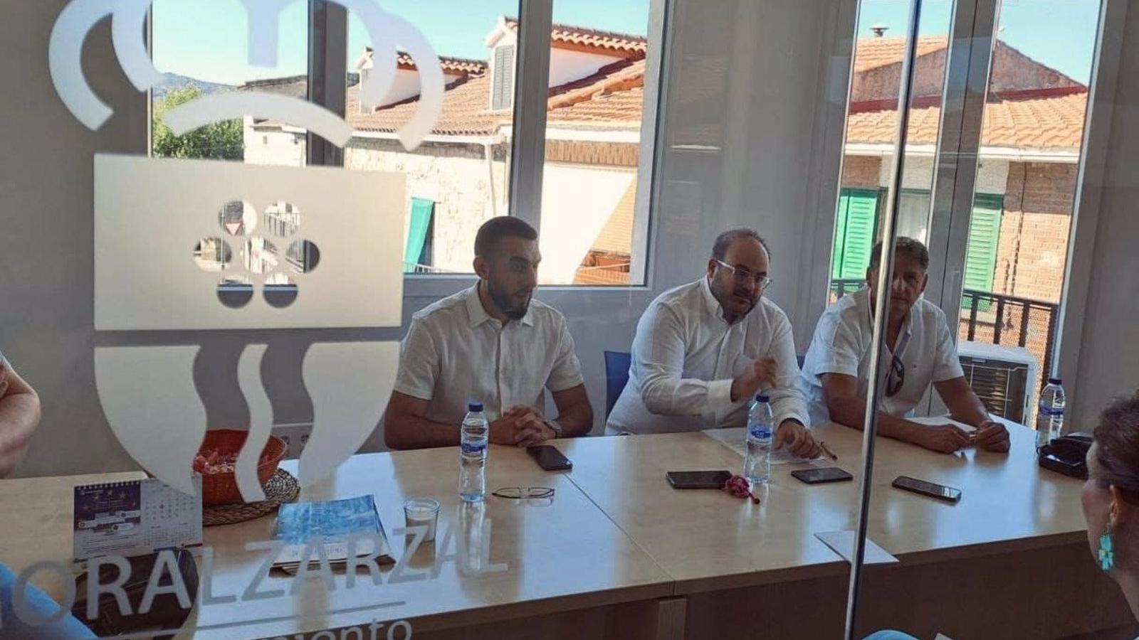 Un manifiesto contra la violencia política en Moralzarzal