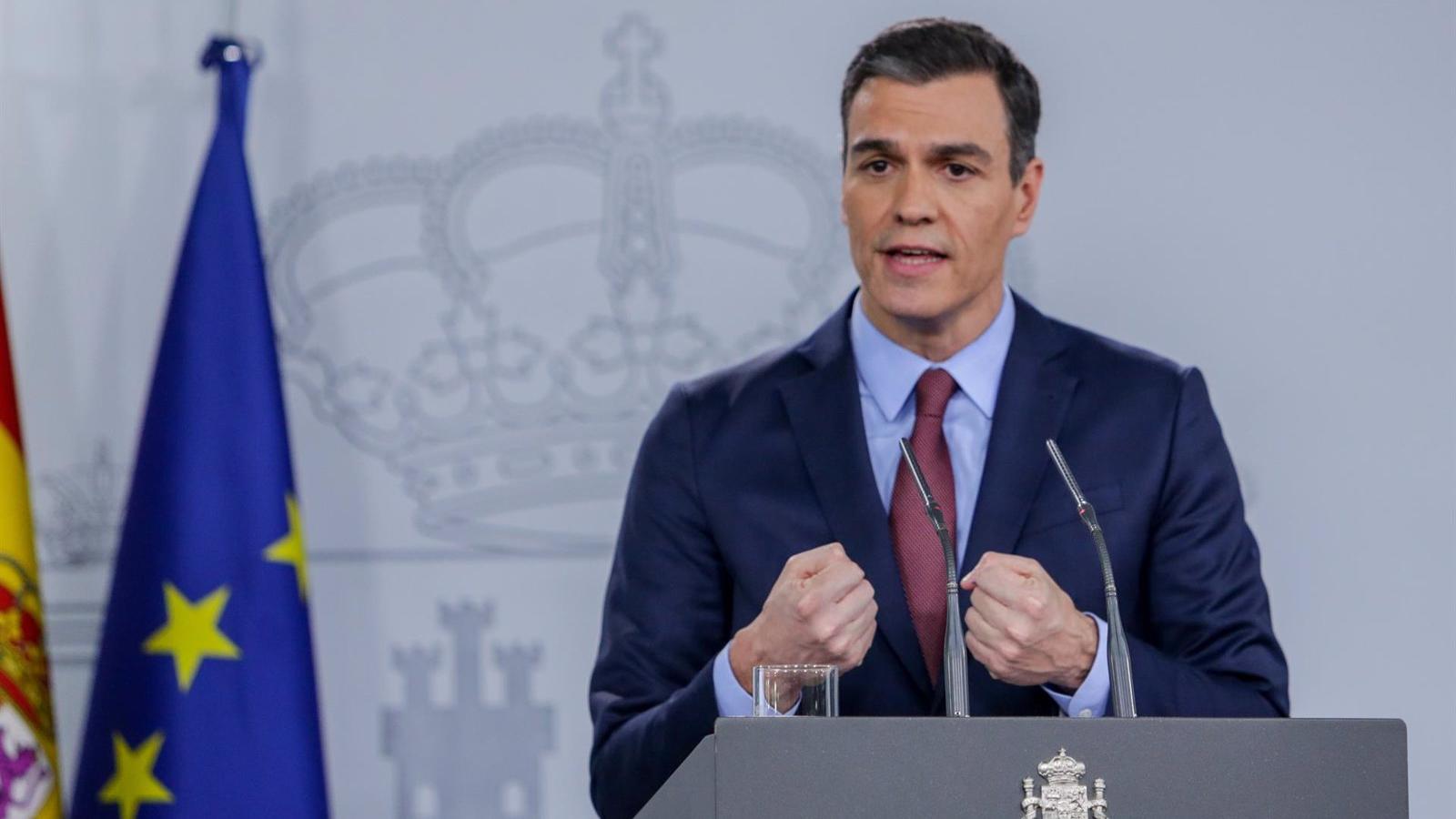 Sánchez pide declarar por escrito al juez que investiga a su mujer