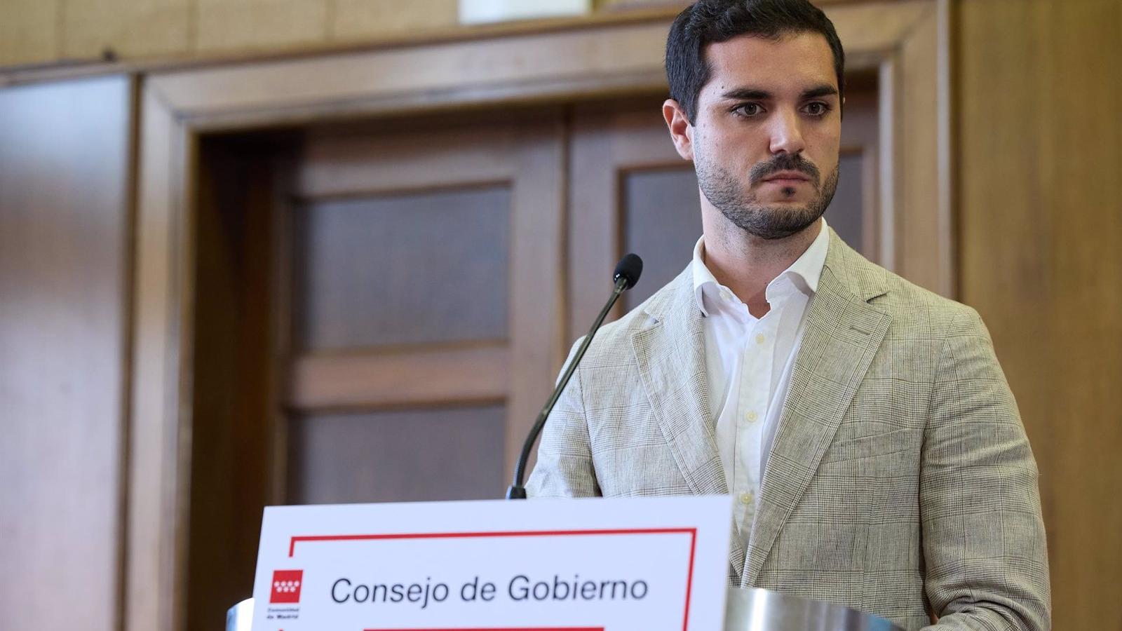 El alcalde de Torrejón de Ardoz destaca el esfuerzo de la joven promesa Bárbara Herrera, subcampeona de España de gimnasia rítmica