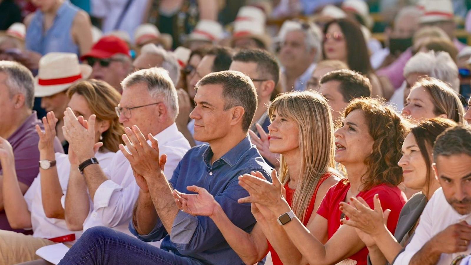 Sánchez presenta una querella contra el juez Peinado tras su declaración