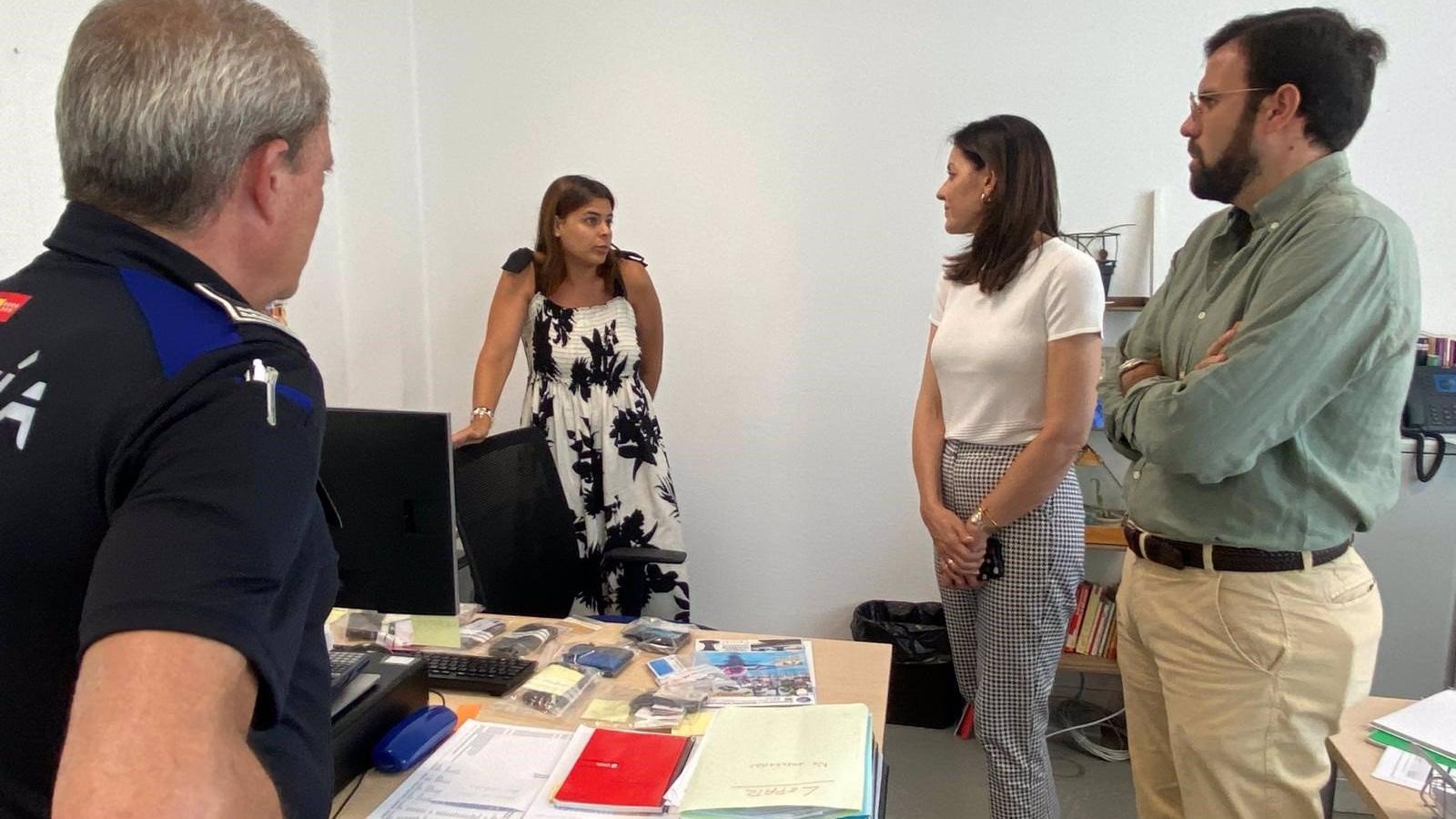 Carteras y móviles lideran los objetos perdidos en Majadahonda