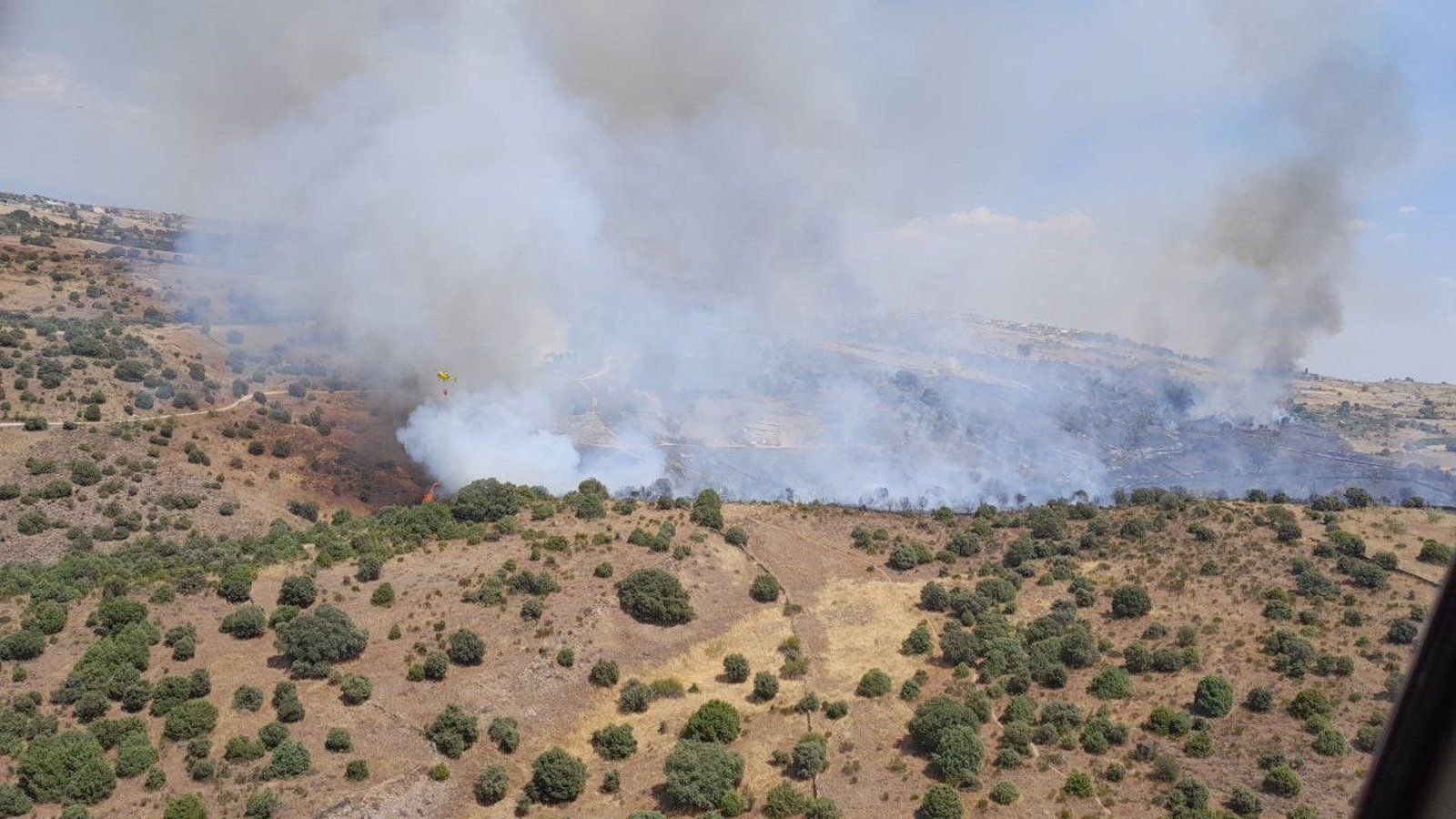 Un incendio en El Molar provoca el confinamiento de Pedrezuela