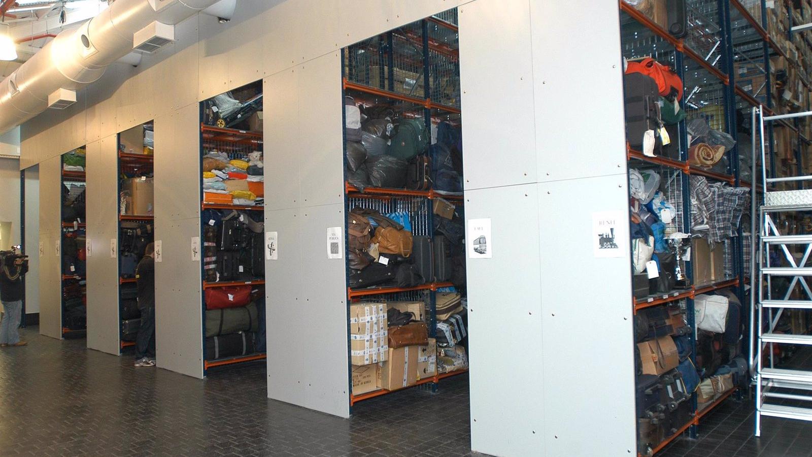 La oficina de Objetos Perdidos de Madrid recibe 6.180 objetos en junio