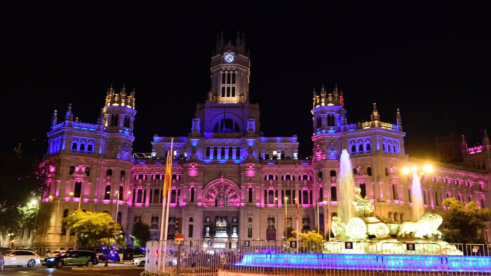 Madrid se iluminan con los colores de Venezuela tras las protestas en el país