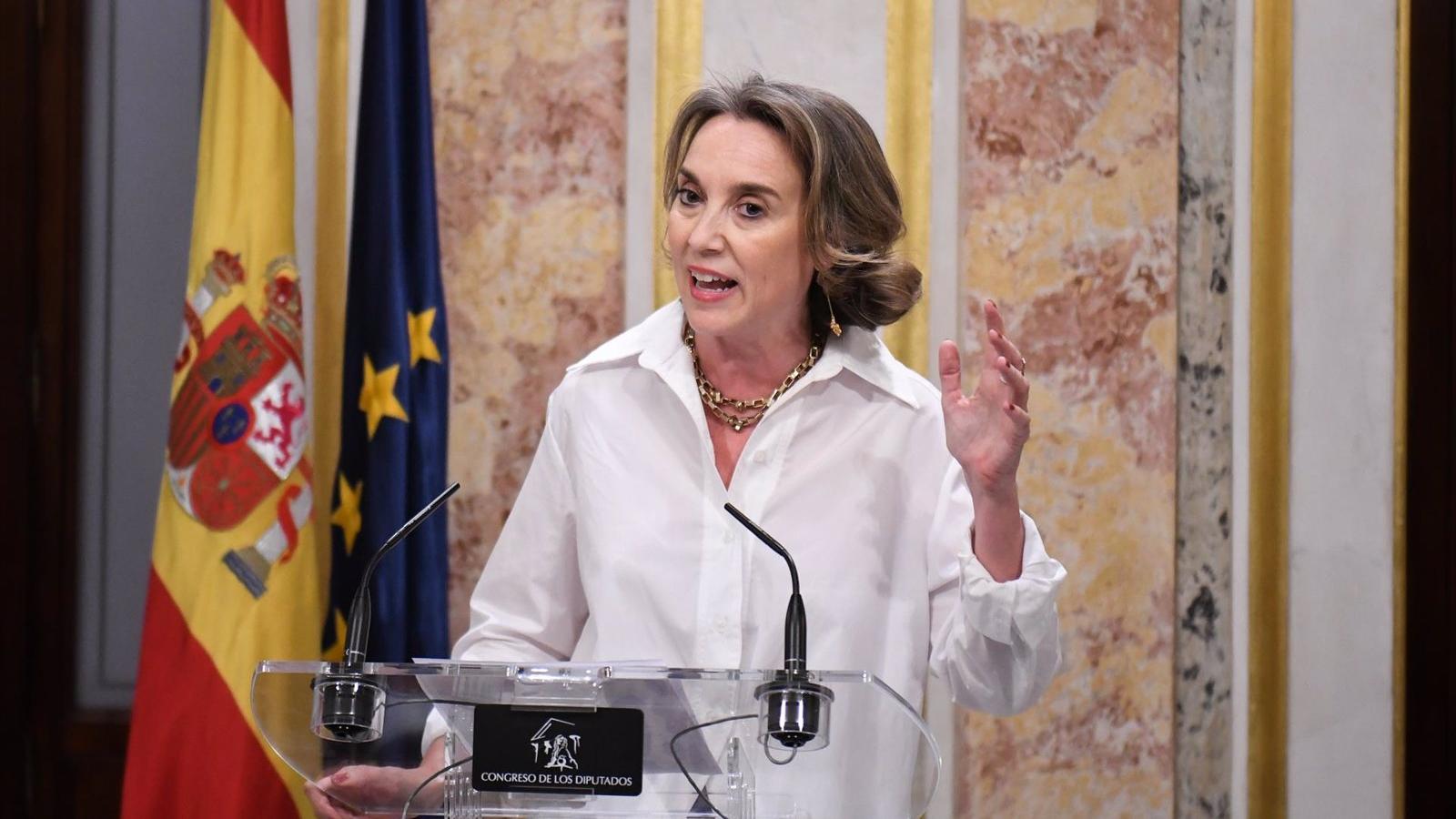 Gamarra acusa a Sánchez de facilitar el regreso de Puigdemont
