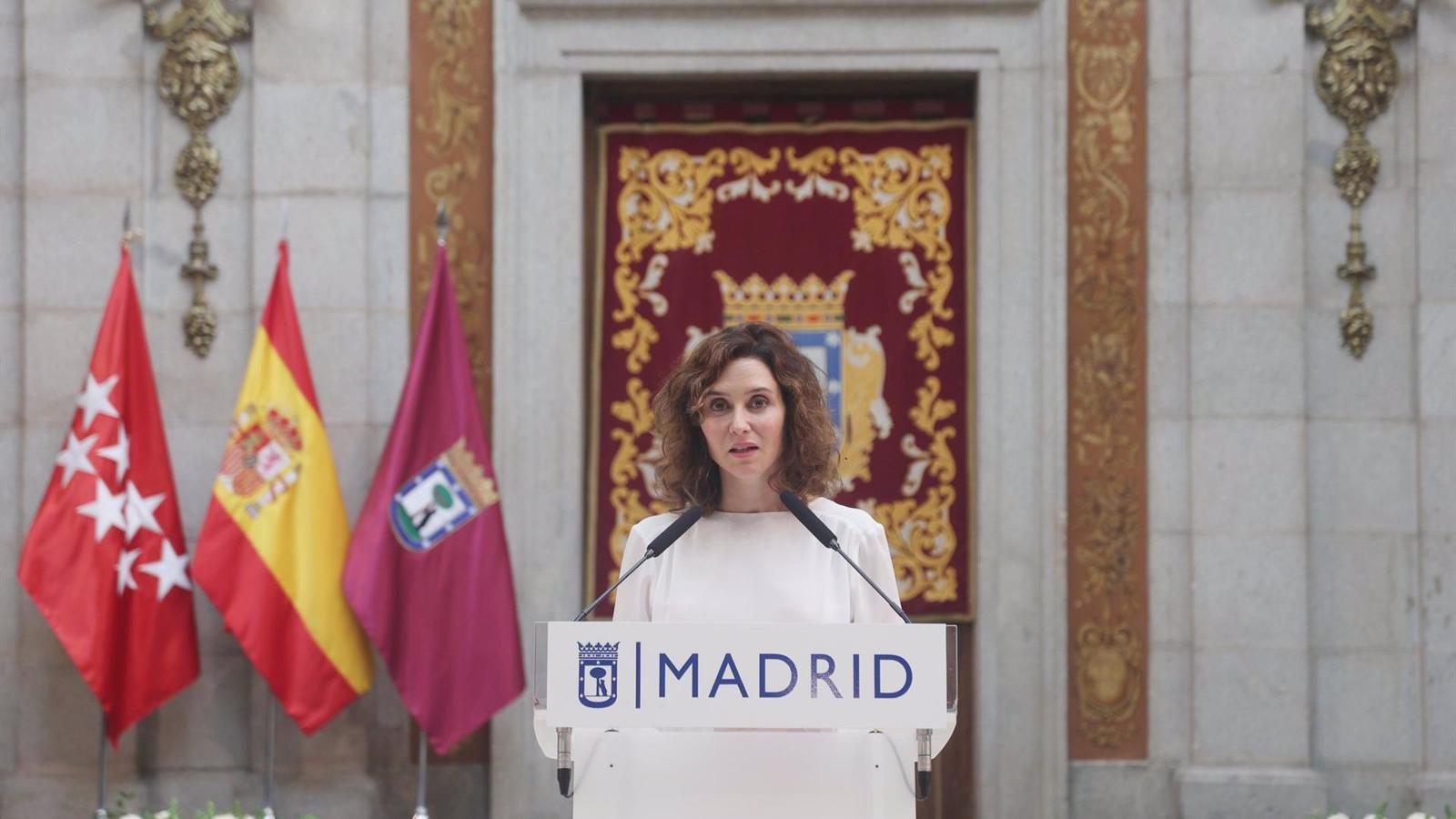 Ayuso acusa al Gobierno de pactar con el nacionalismo catalán para "destruir España"
