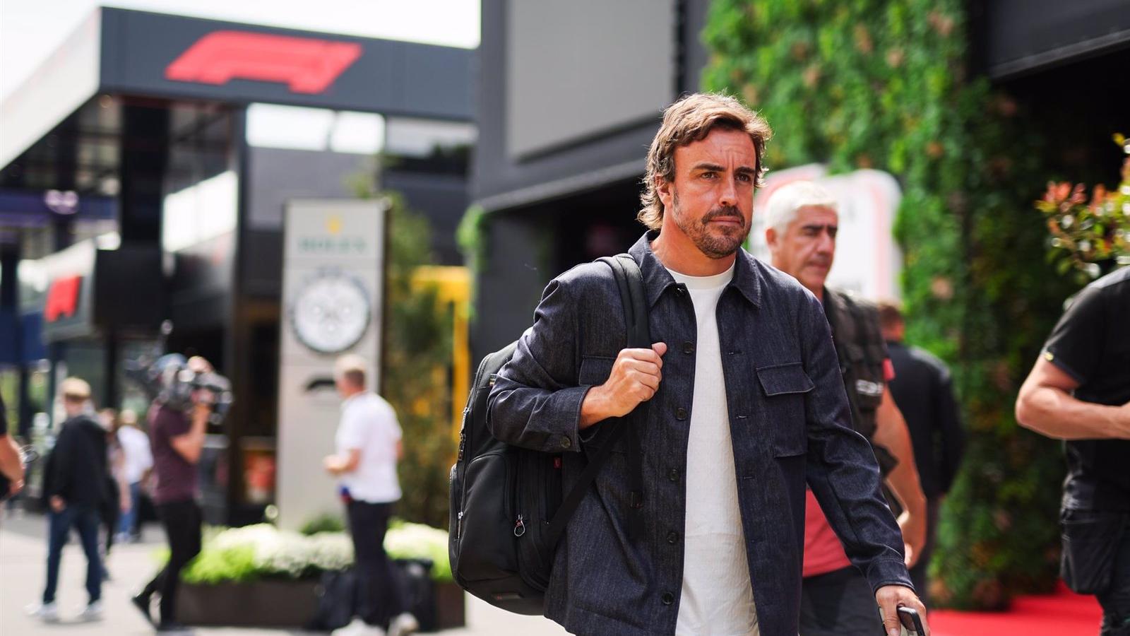 Alonso afronta las últimas diez carreras del Mundial con la mirada puesta en 2025