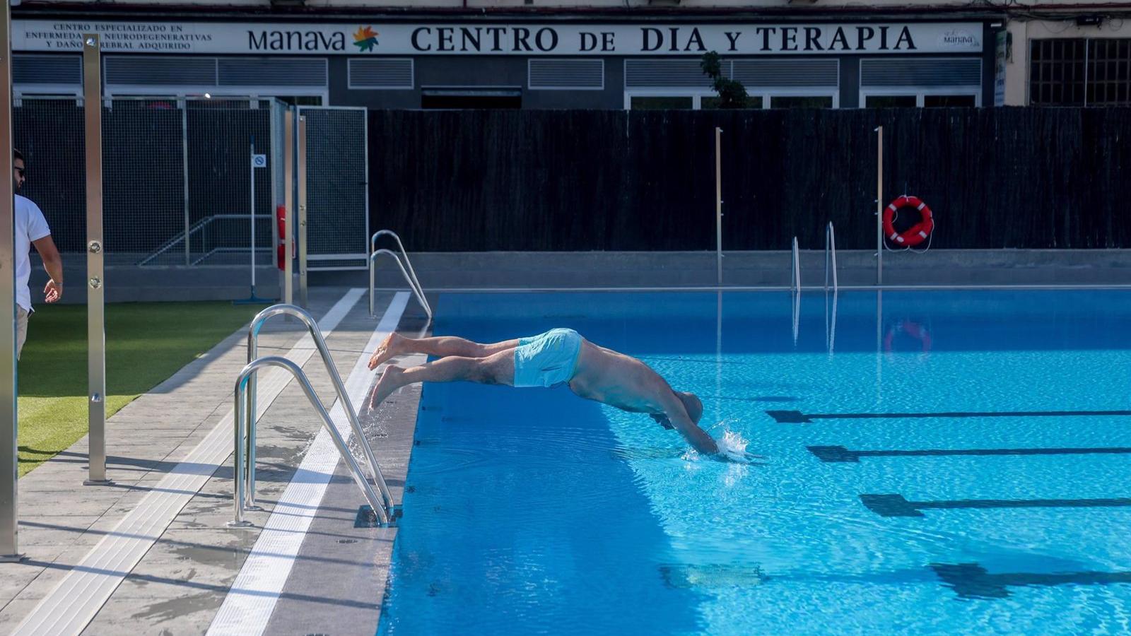 La ciudad de Madrid descarta incrementar el precio de las piscinas a los no empadronados