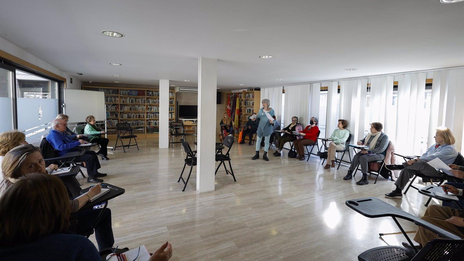 Pozuelo de Alarcón ofrece cerca de cuarenta actividades permanentes para mayores