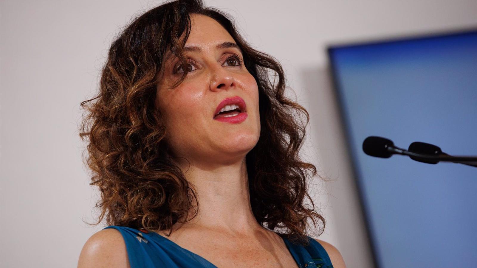 Ayuso pide a Sánchez que se fije en Meloni para atajar el problema de la inmigración ilegal