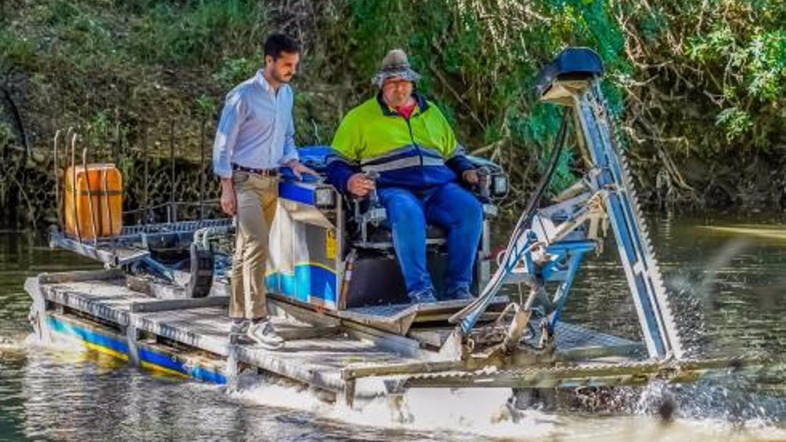 Torrejón de Ardoz intensifica la lucha contra la mosca negra en el río Henares