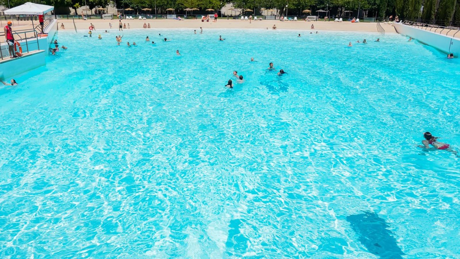 Cerca de 100.000 usuarios han disfrutado de las piscinas municipales de Torrejón de Ardoz este verano