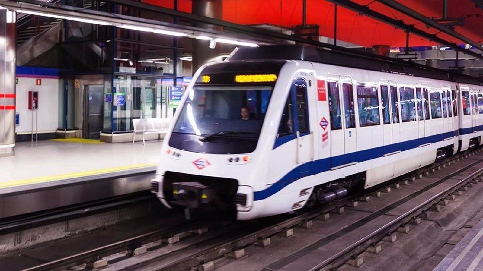 Casi 4.000 estudiantes se forman en el uso responsable del Metro gracias al programa AulaMetro