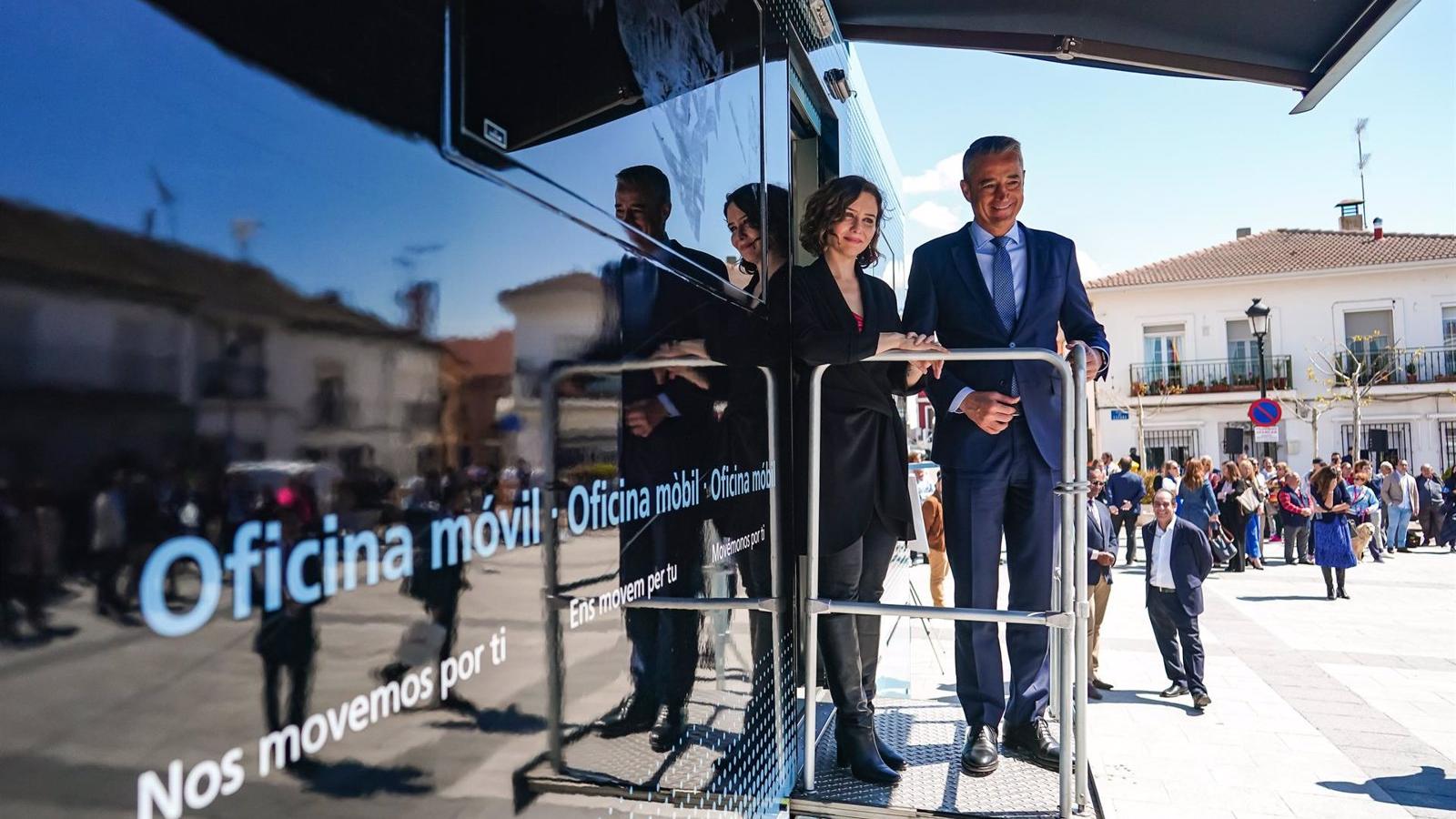 El servicio de banca móvil llegará a todos los pequeños municipios sin oficinas físicas en Madrid