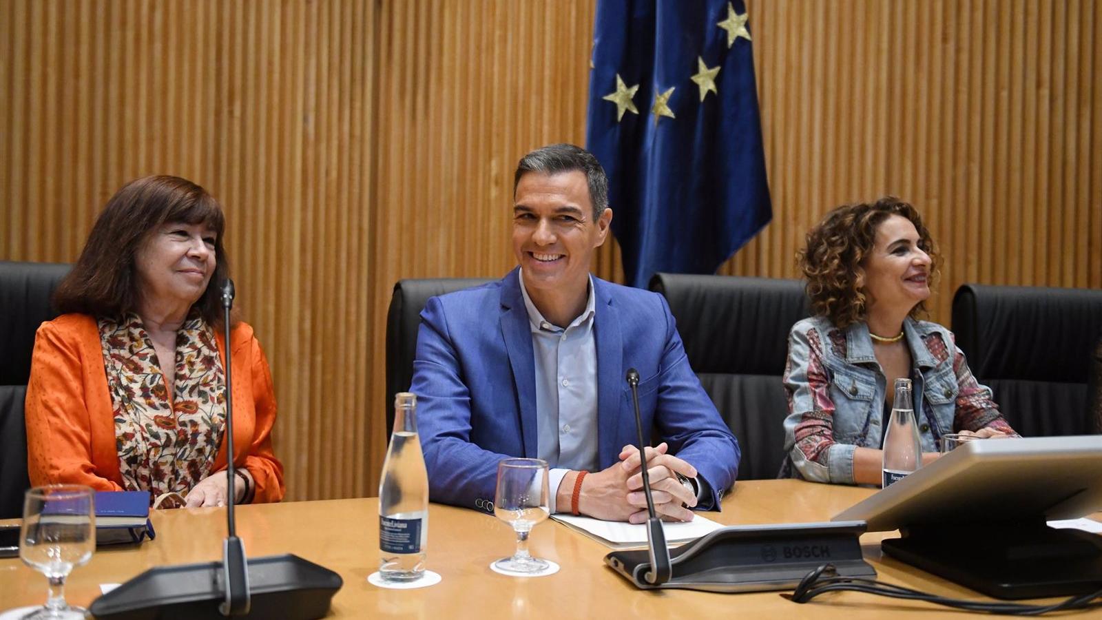 Sánchez asegura que agotará la legislatura