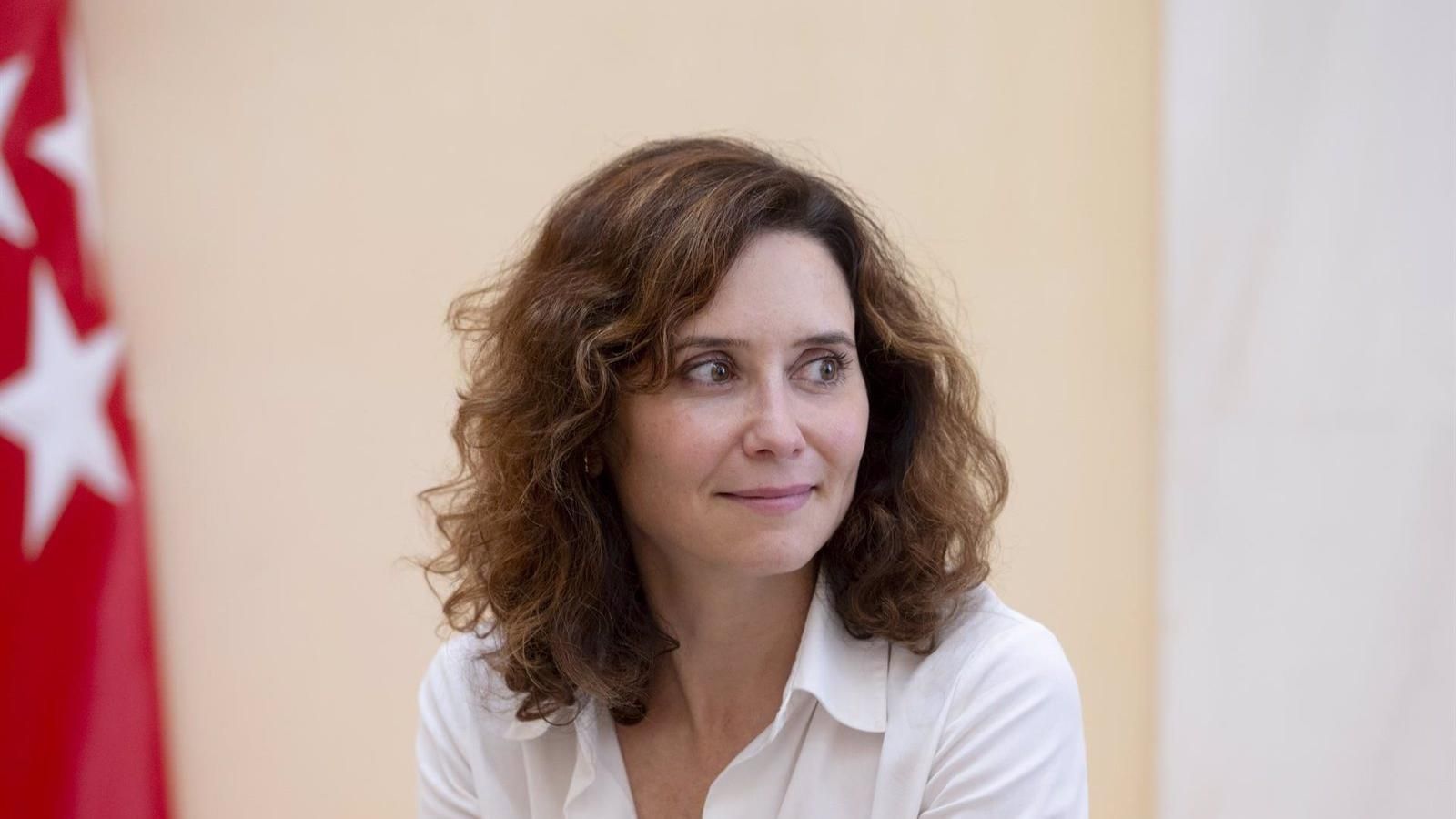 Ayuso critica el Plan de Regeneración Democrática del Gobierno contra los bulos