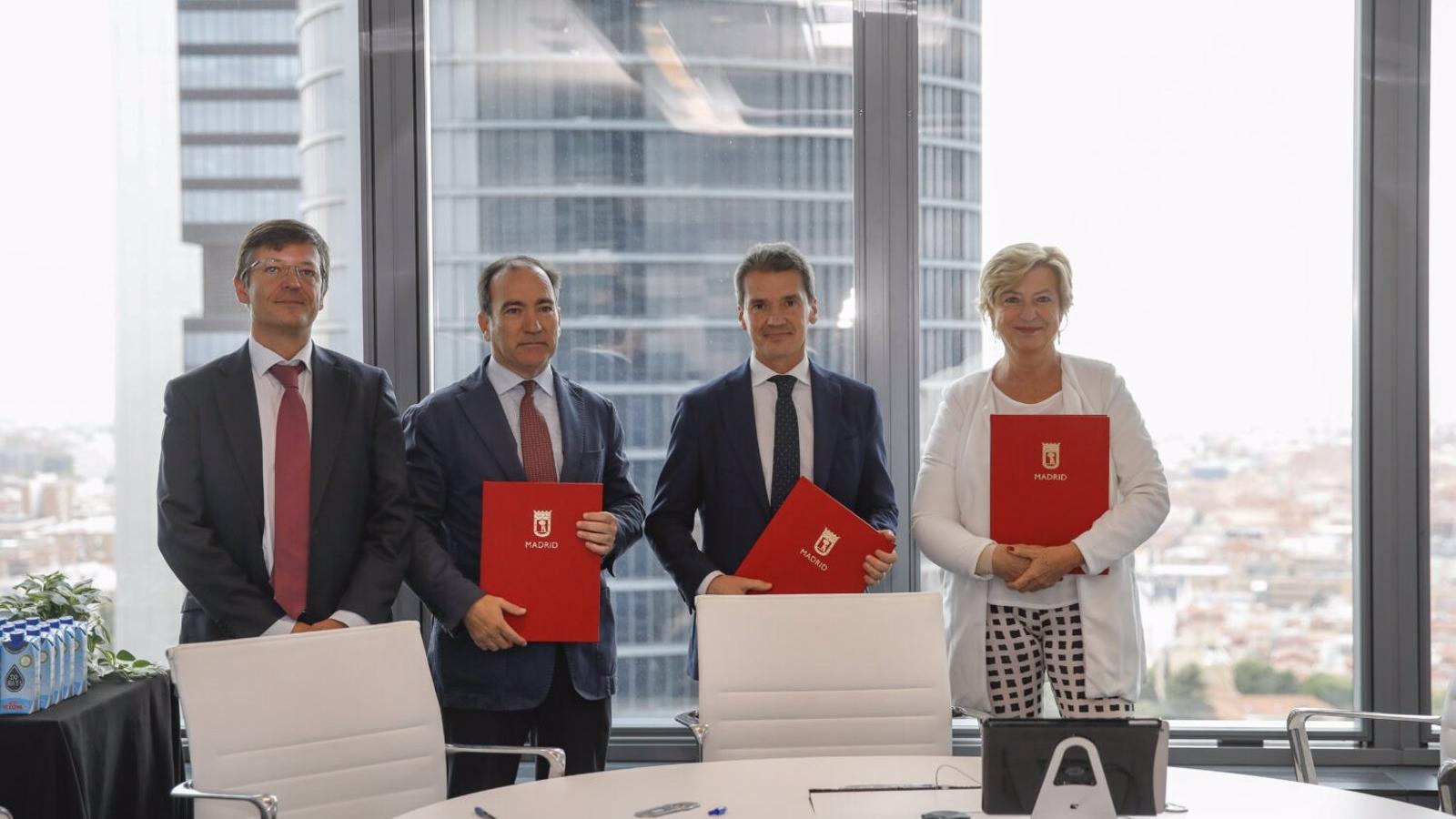 El Ayuntamiento de Madrid y las Cuatro Torres renuevan el convenio de mantenimiento por cuatro años más