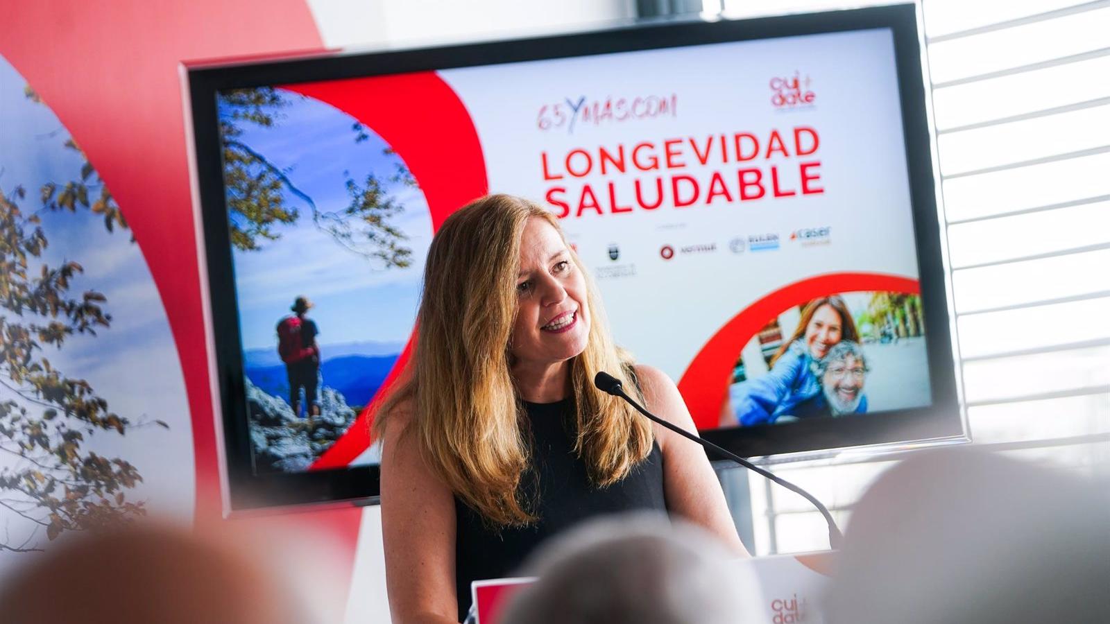 Dávila destaca los "buenos resultados" de las políticas de natalidad del Gobierno regional