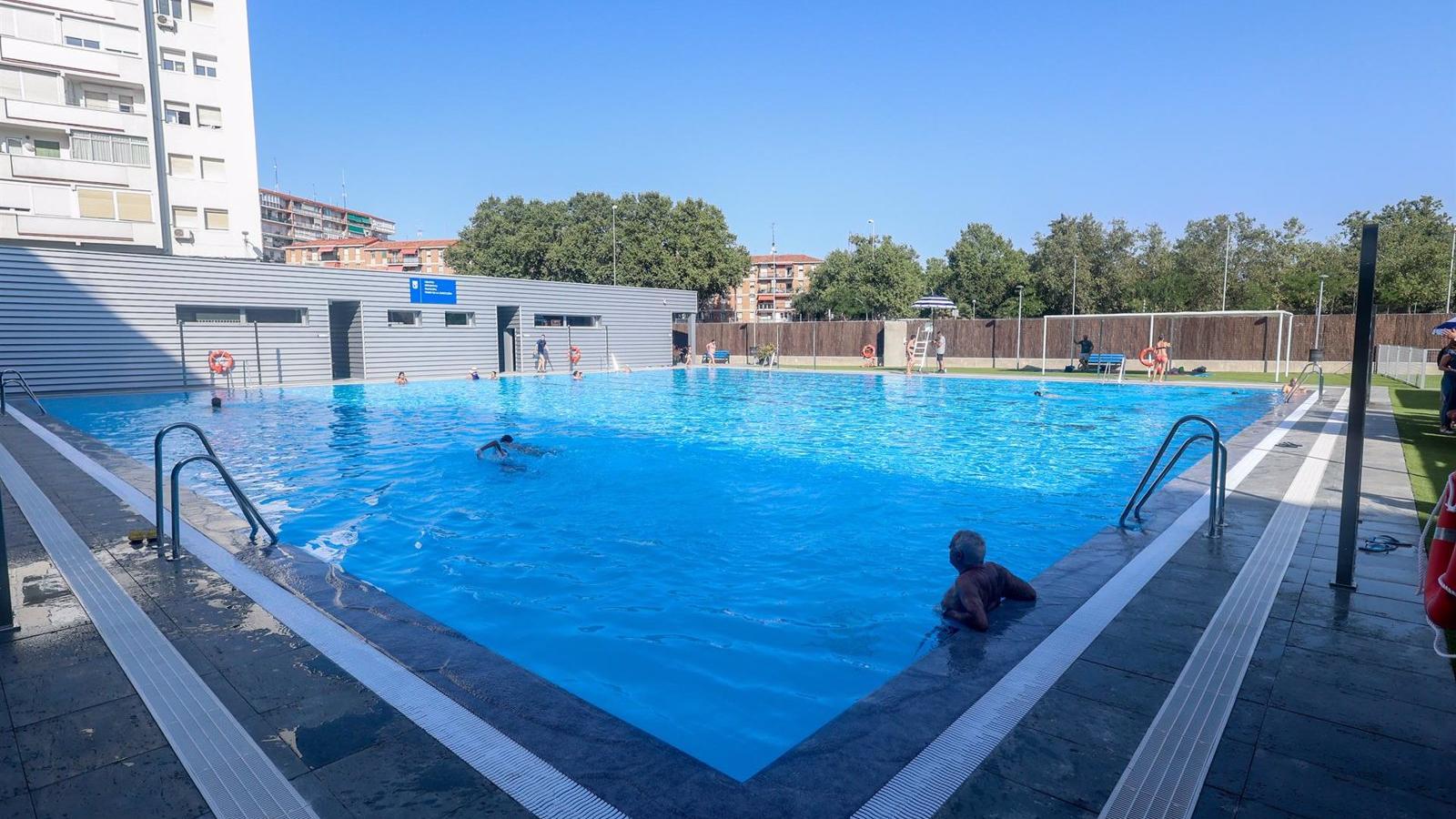Los vecinos de El Retiro reclaman una piscina municipal tras tres años de retraso